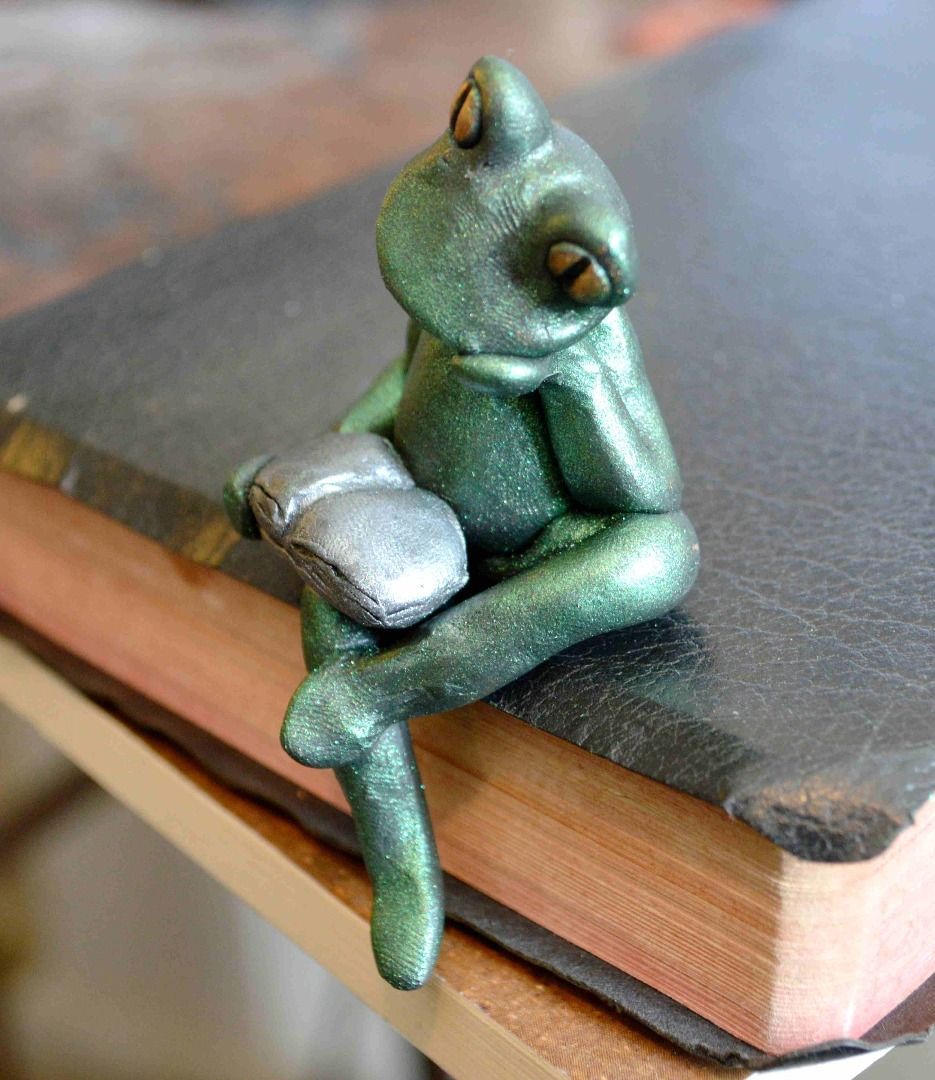 How to Sculpt a Frog in Polymer Clay - Instructables