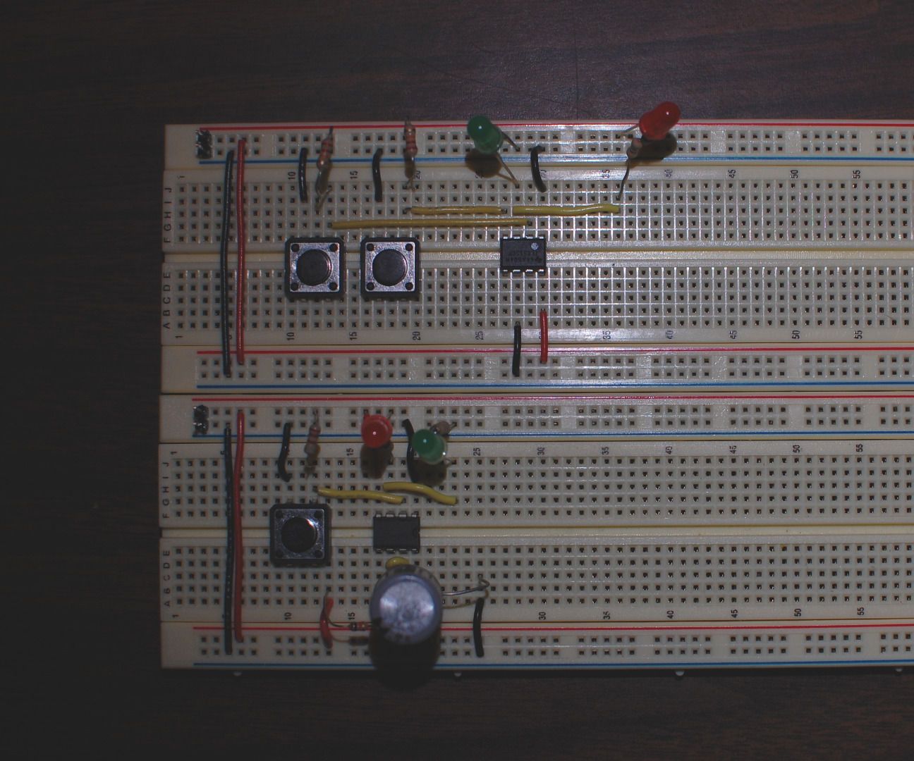 555 Timer Mono-stable and Bi-stable Modes