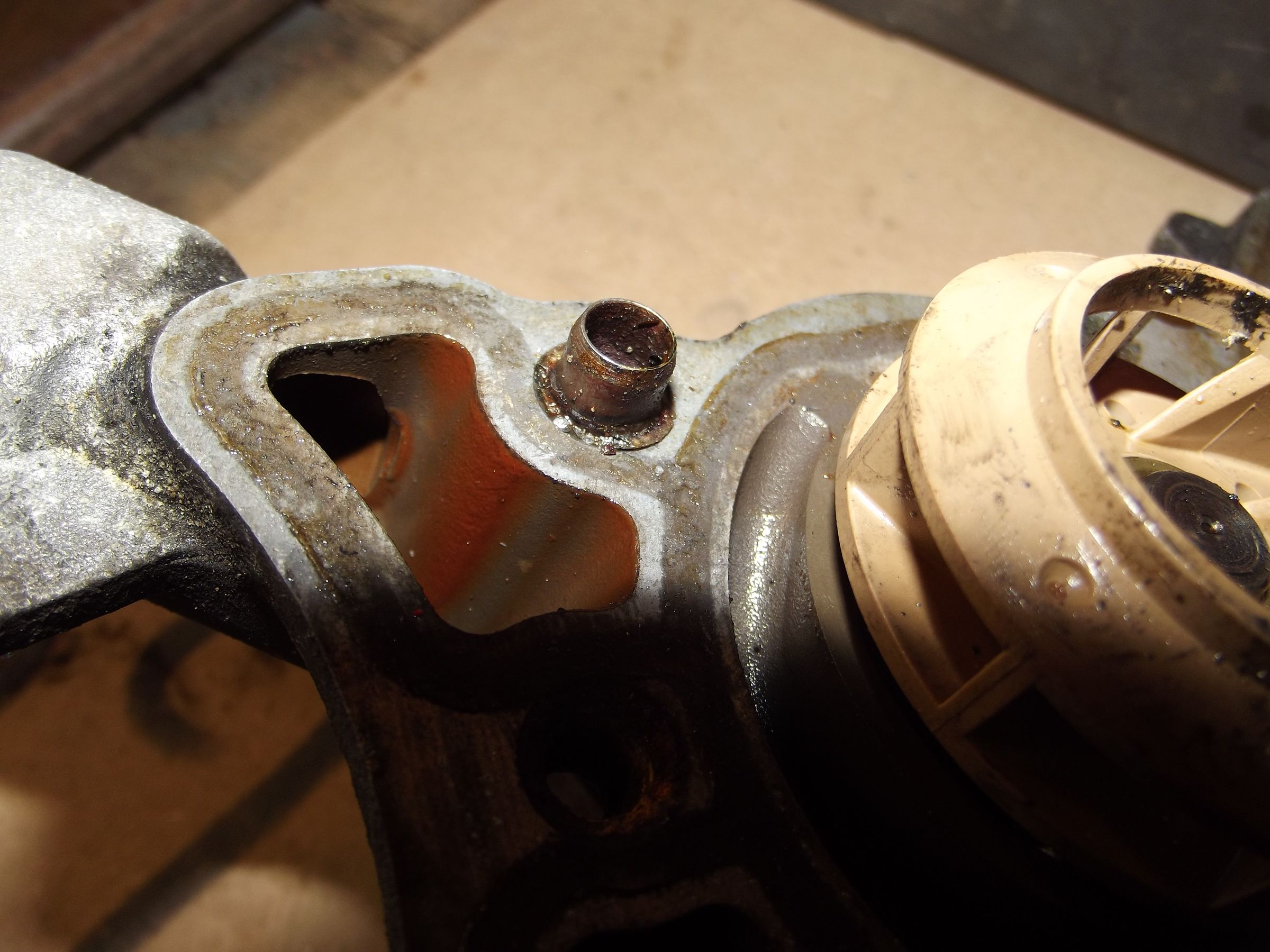 Changing a Vauxhall Corsa Water Pump 12 Steps Instructables