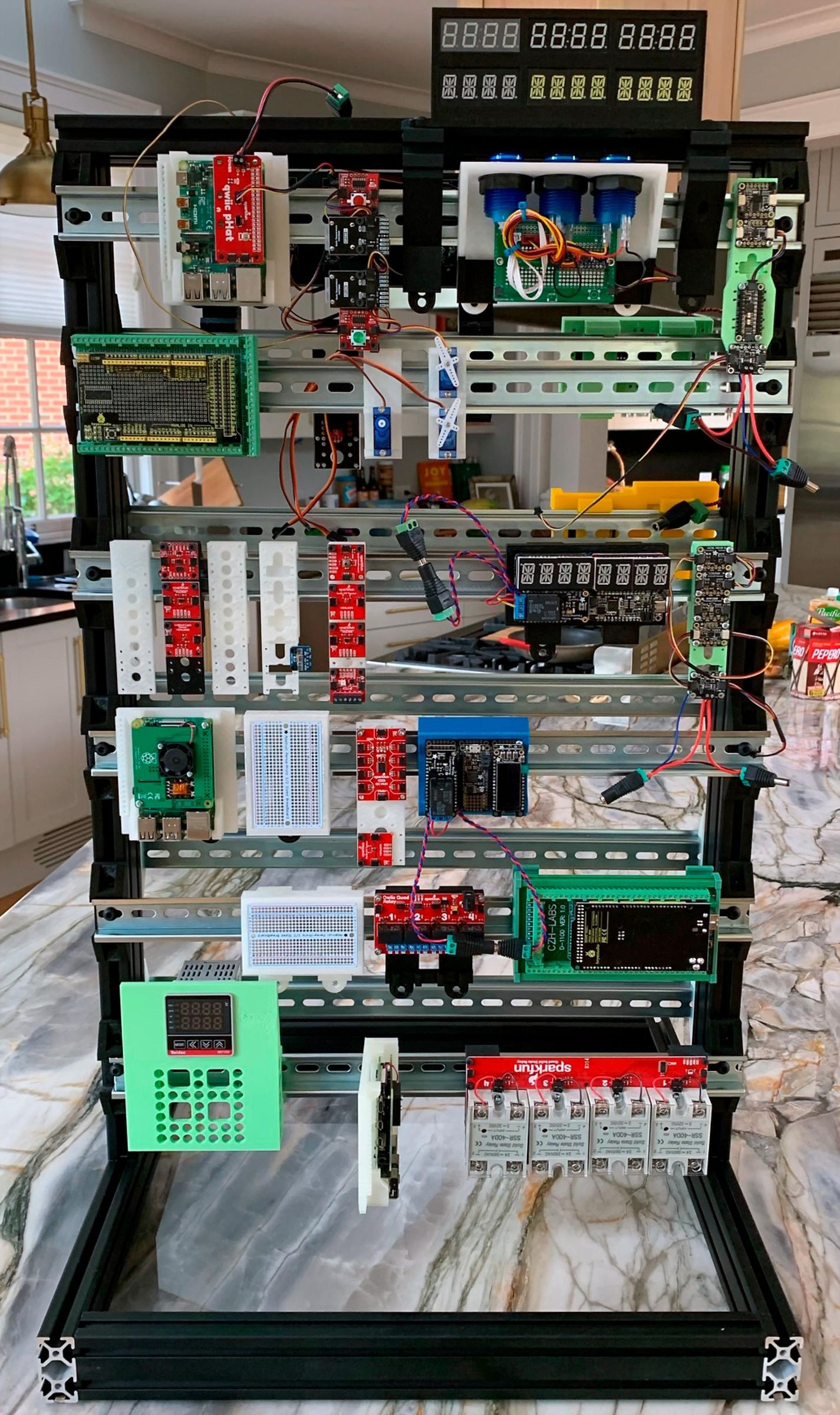 A Simple Method to Organize Your in Electronics Projects Using DIN Rail