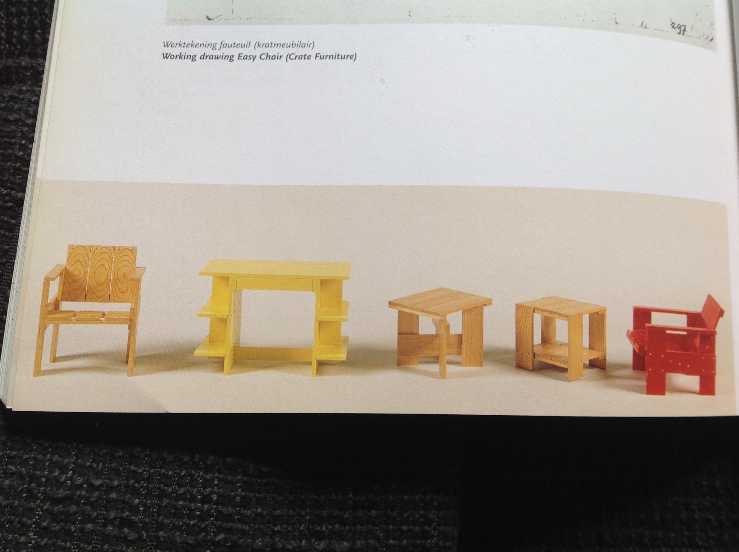 Gerrit Rietveld Crate Chair : 5 Steps (with Pictures) - Instructables