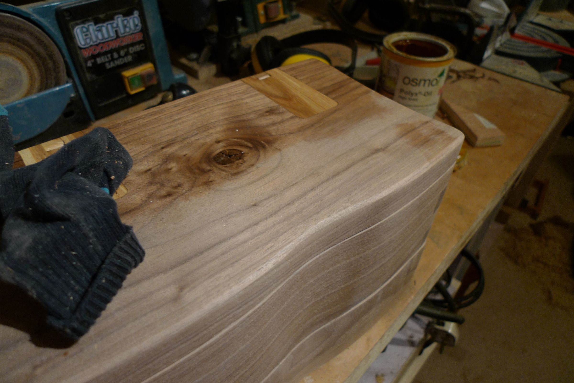 Finishing Walnut Box With Integral Hinge : 7 Steps (with Pictures ...