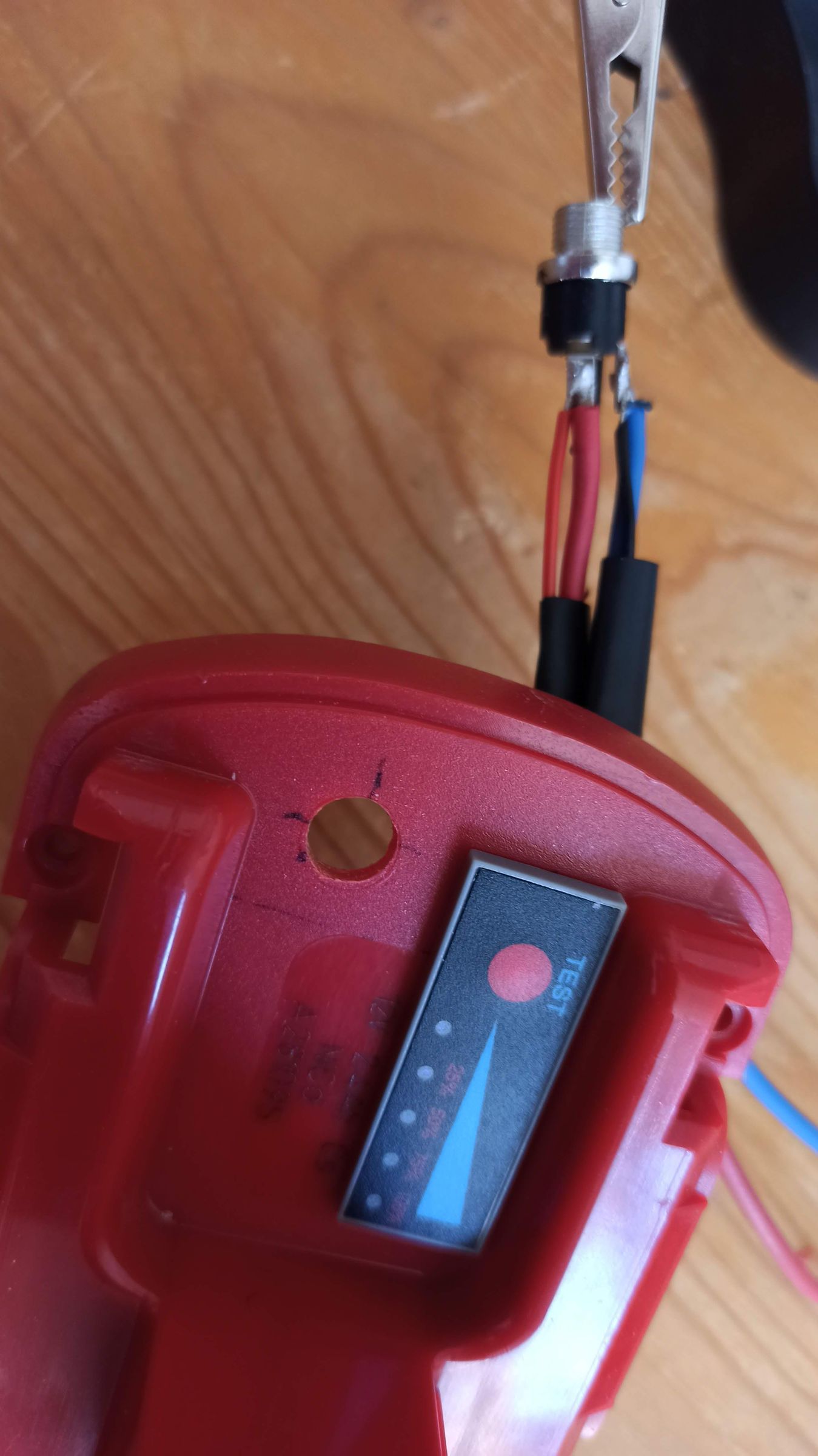 Bosch 12v Battery Restoration, Replace Old NiCd or NiMh With LiIon Cells 10 Steps (with