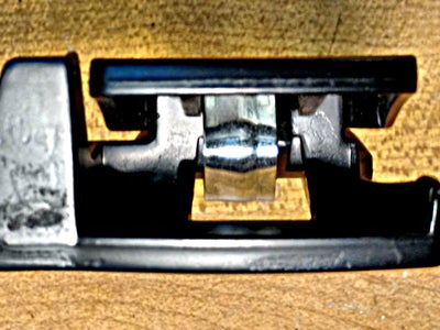 Examine the Hanger’s Clips