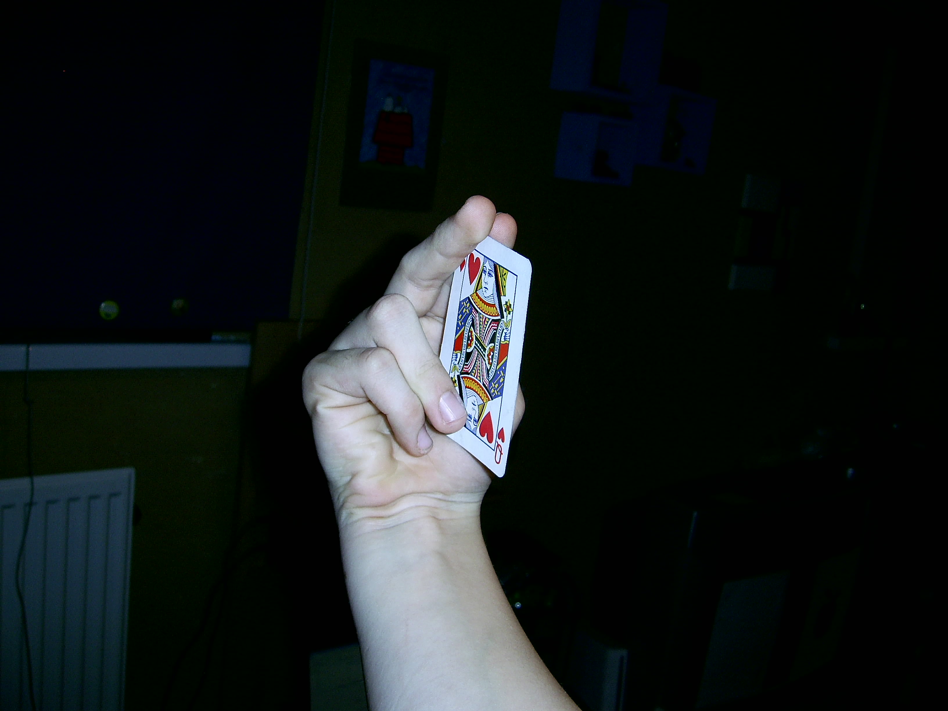 How to Throw a Card 4 Steps Instructables
