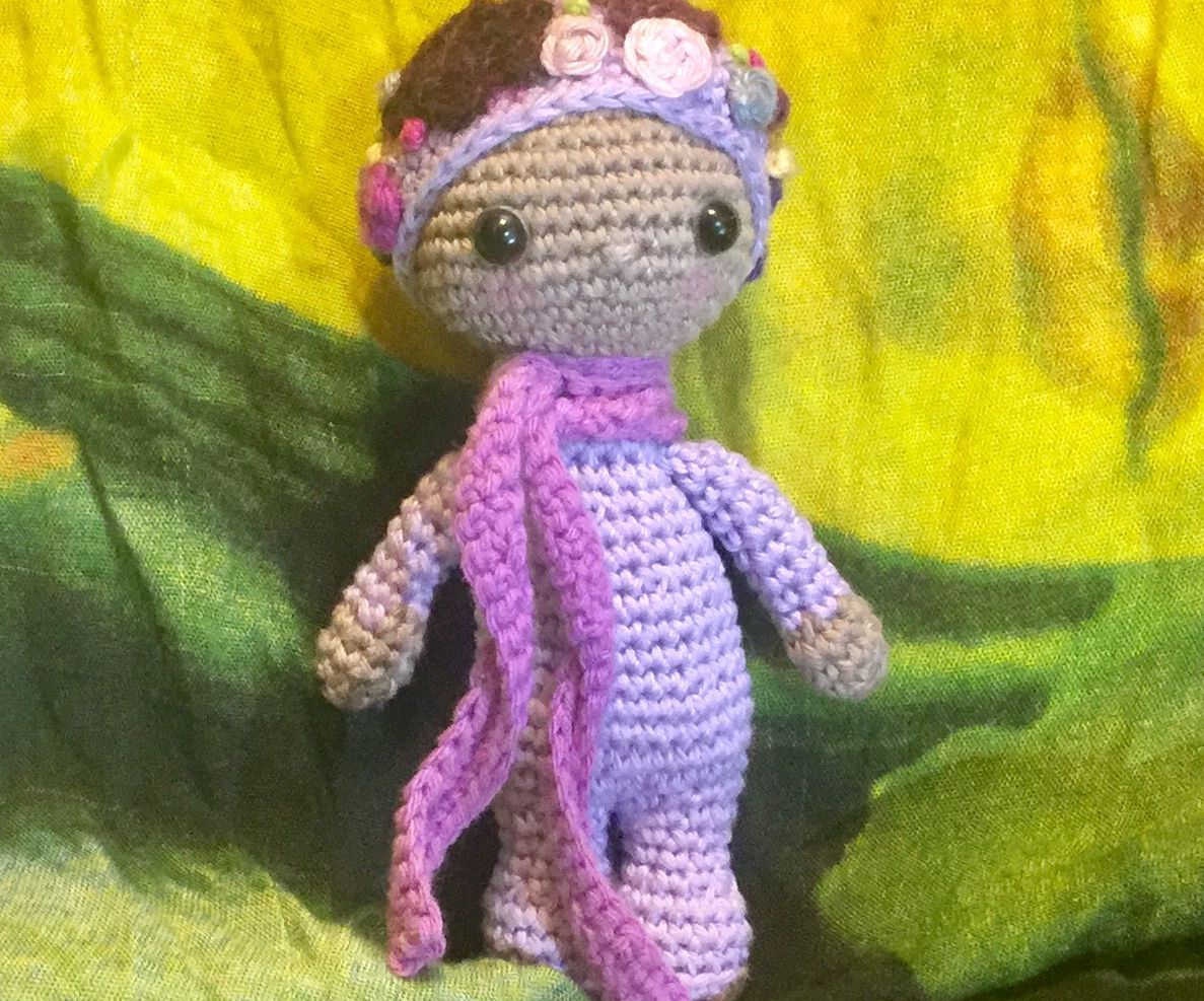 How to Crochet Amigurumi Small Doll for Beginners and Intermediates. Free Crochet Pattern. Size: 10-12cm