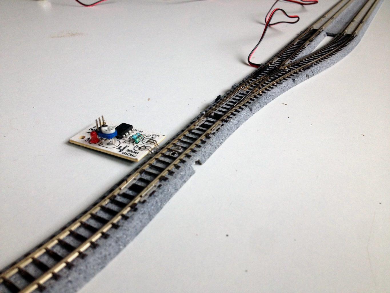 Automated Model Railroad Layout Running Two Trains (V2.0) | Arduino ...