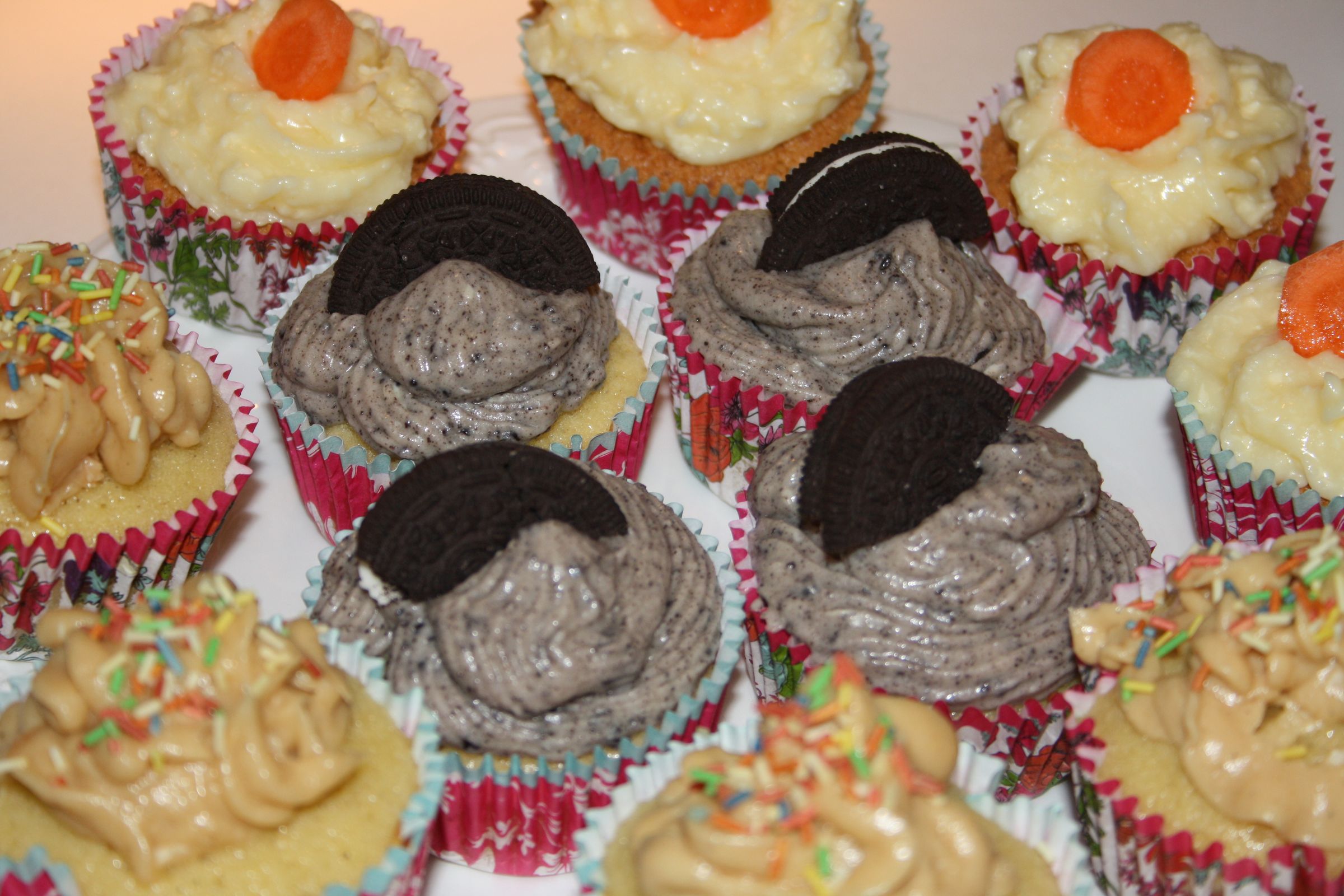 Delicious Cupcakes - Oreo, Carrot, Peanut Butter!