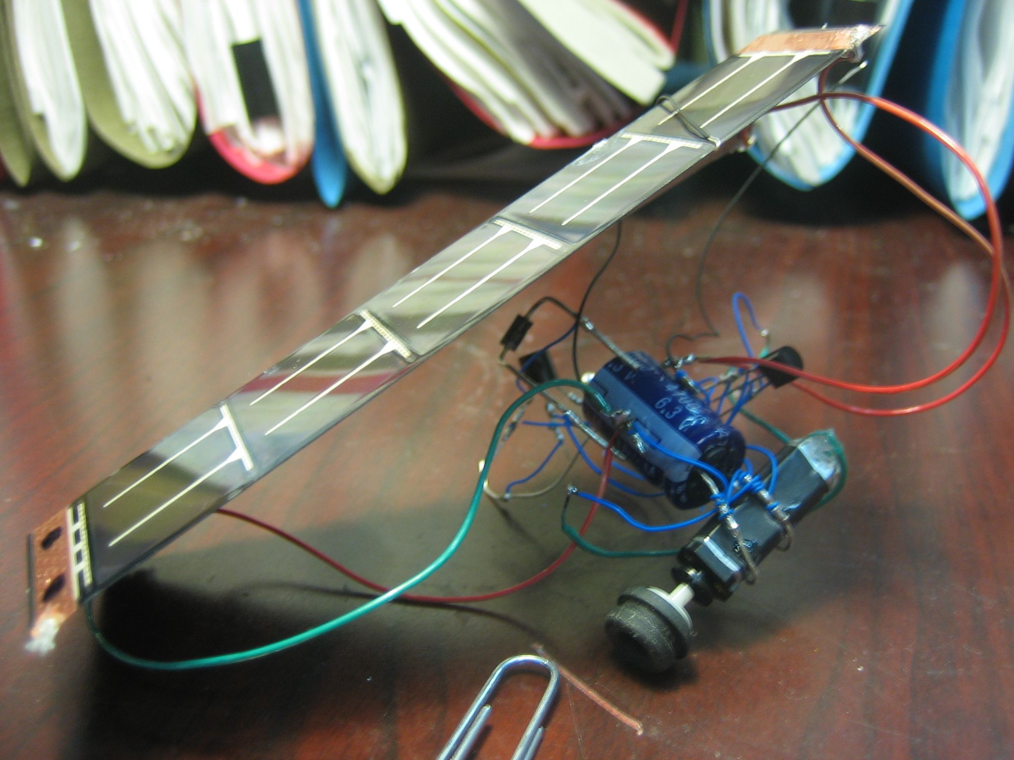 Cheap Easy Solar Powered Robot