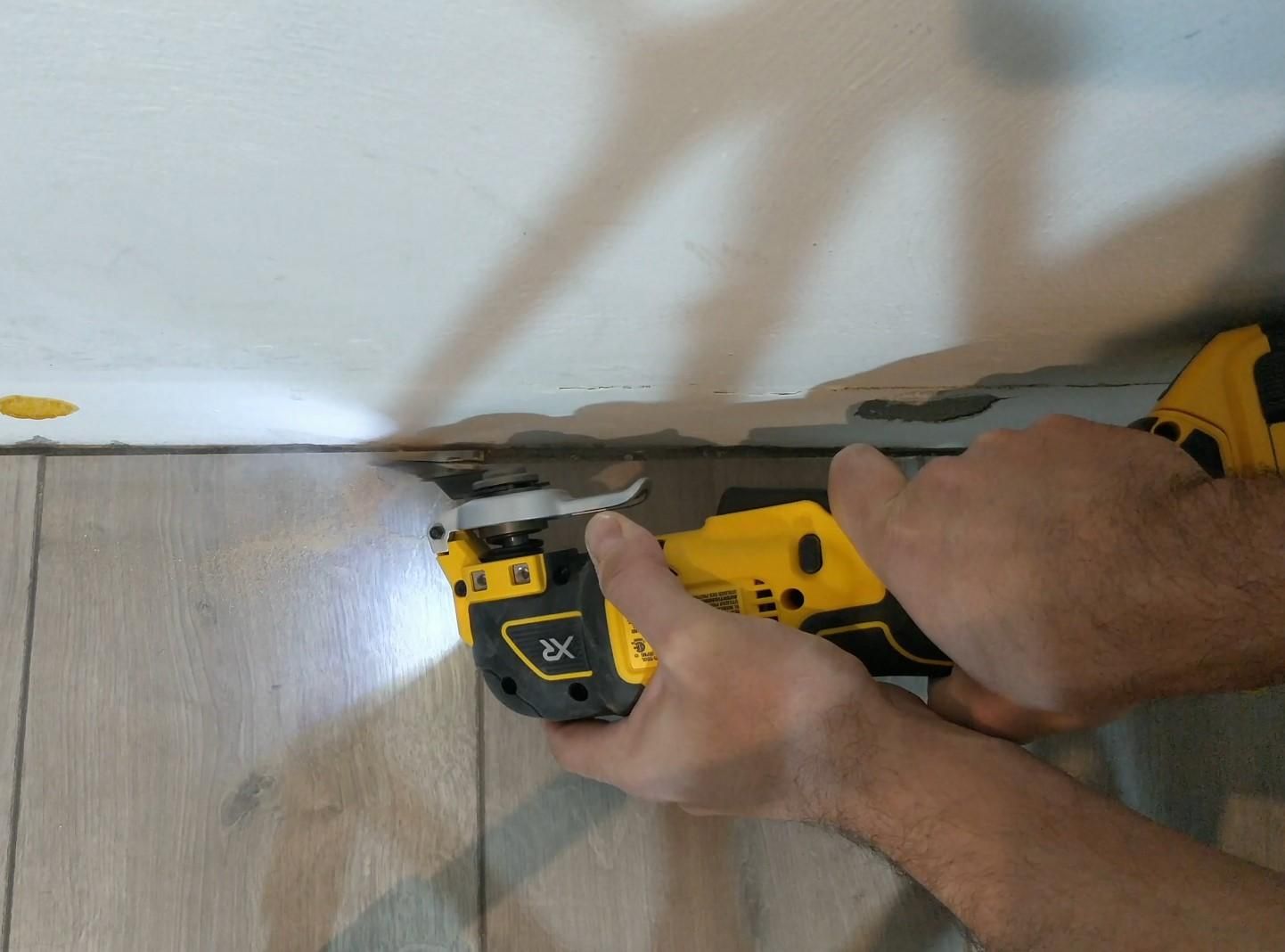 Fix Lifting & Bouncing Laminate Flooring (Expansion Problem) 20 Steps (with Pictures