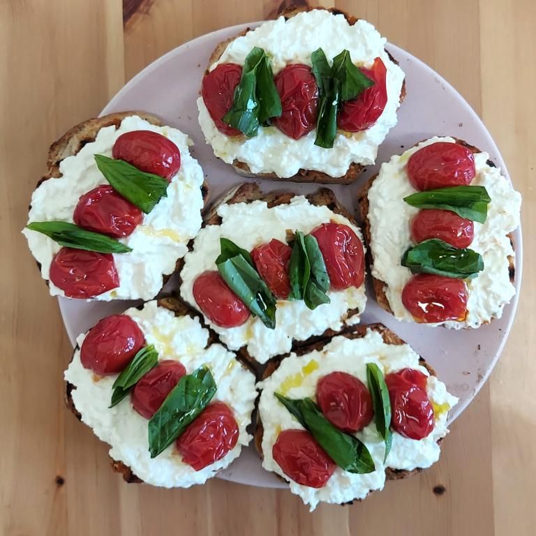 Tomato Bruschetta With Cream Cheese and Mozzarella