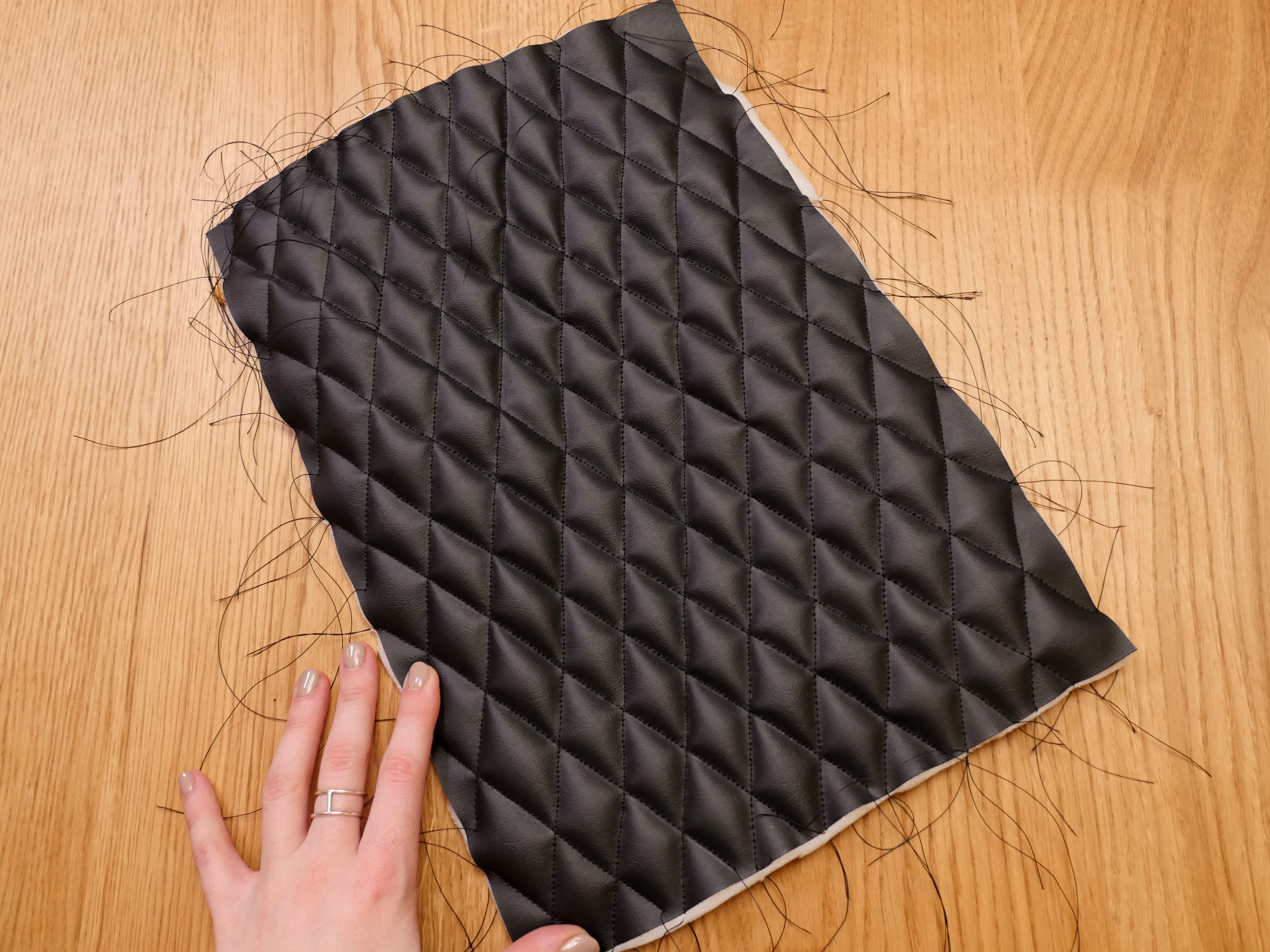 Quilted Vinyl Pencil Case : 7 Steps (with Pictures