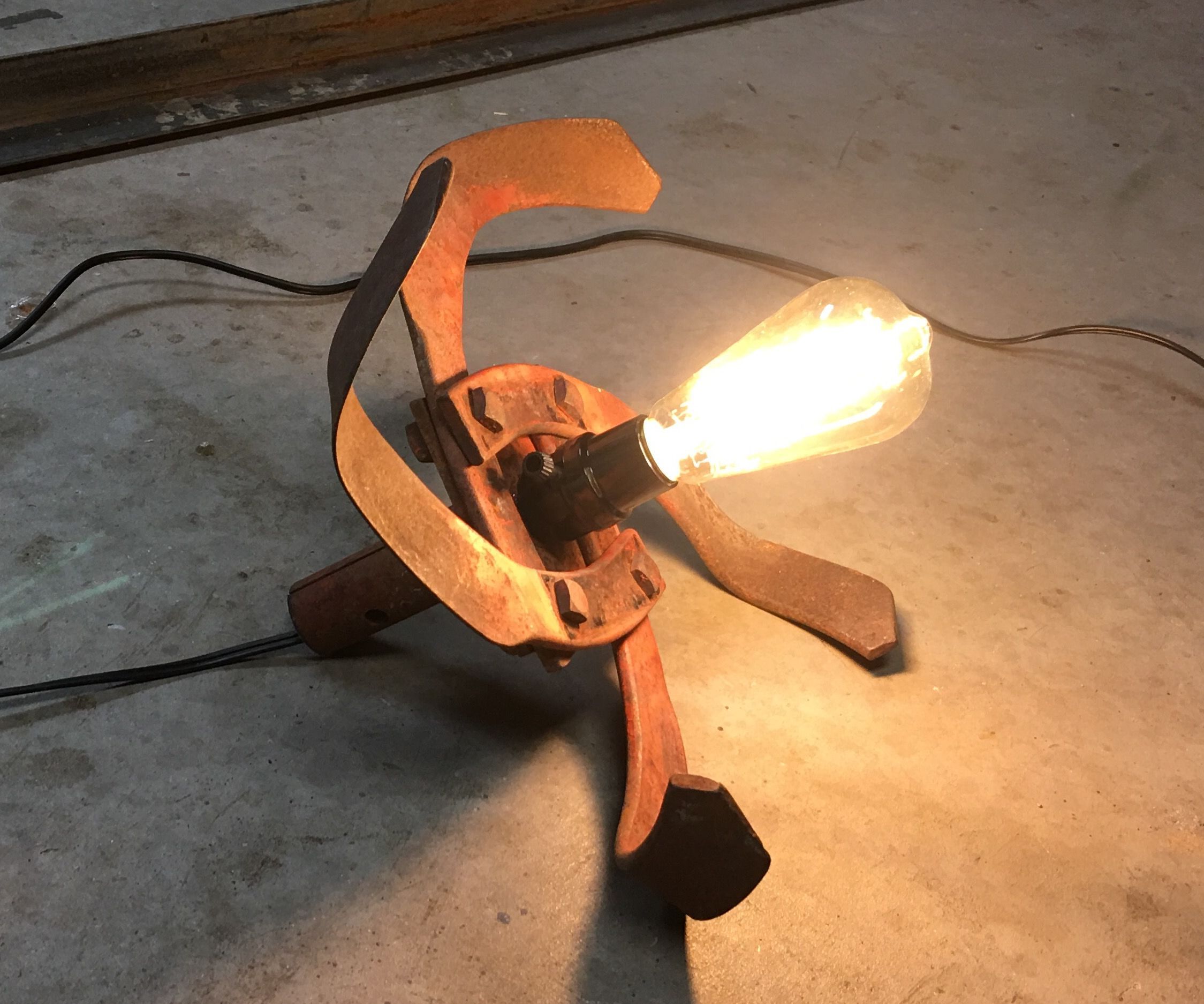 Simple DIY Industrial Style Lamp