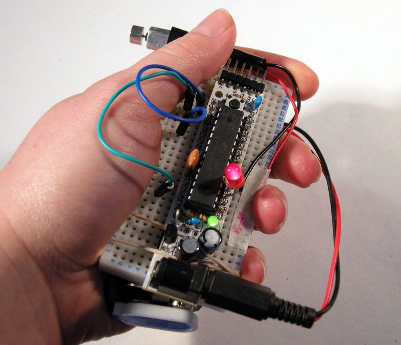 RepWrap - Device to Keep Track of Duration and Repetitions for Physiotherapy Exercises (breadboarded Prototype)