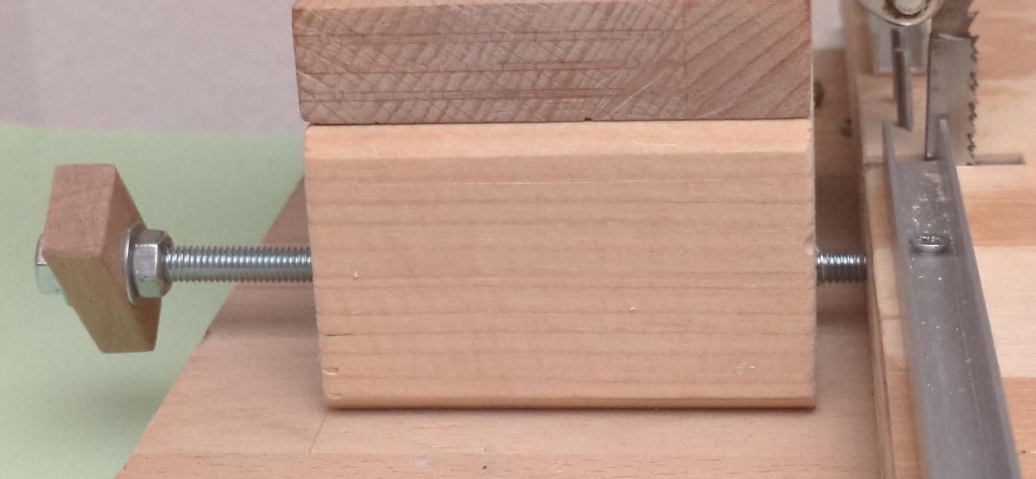 Finger Length Adjustment Screw