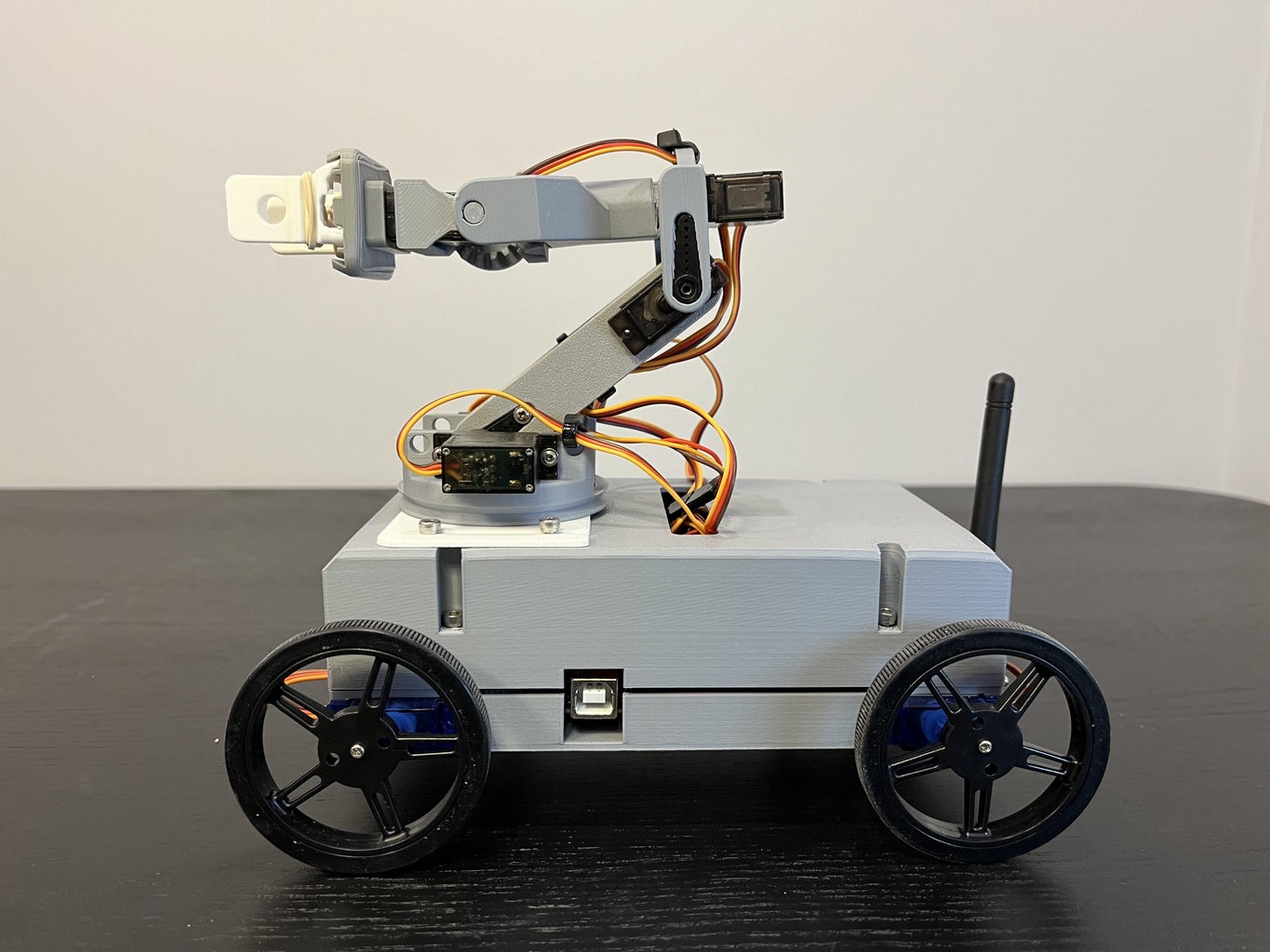 3D Printed Arduino Servo Platform With Robotic Arm : 4 Steps ...