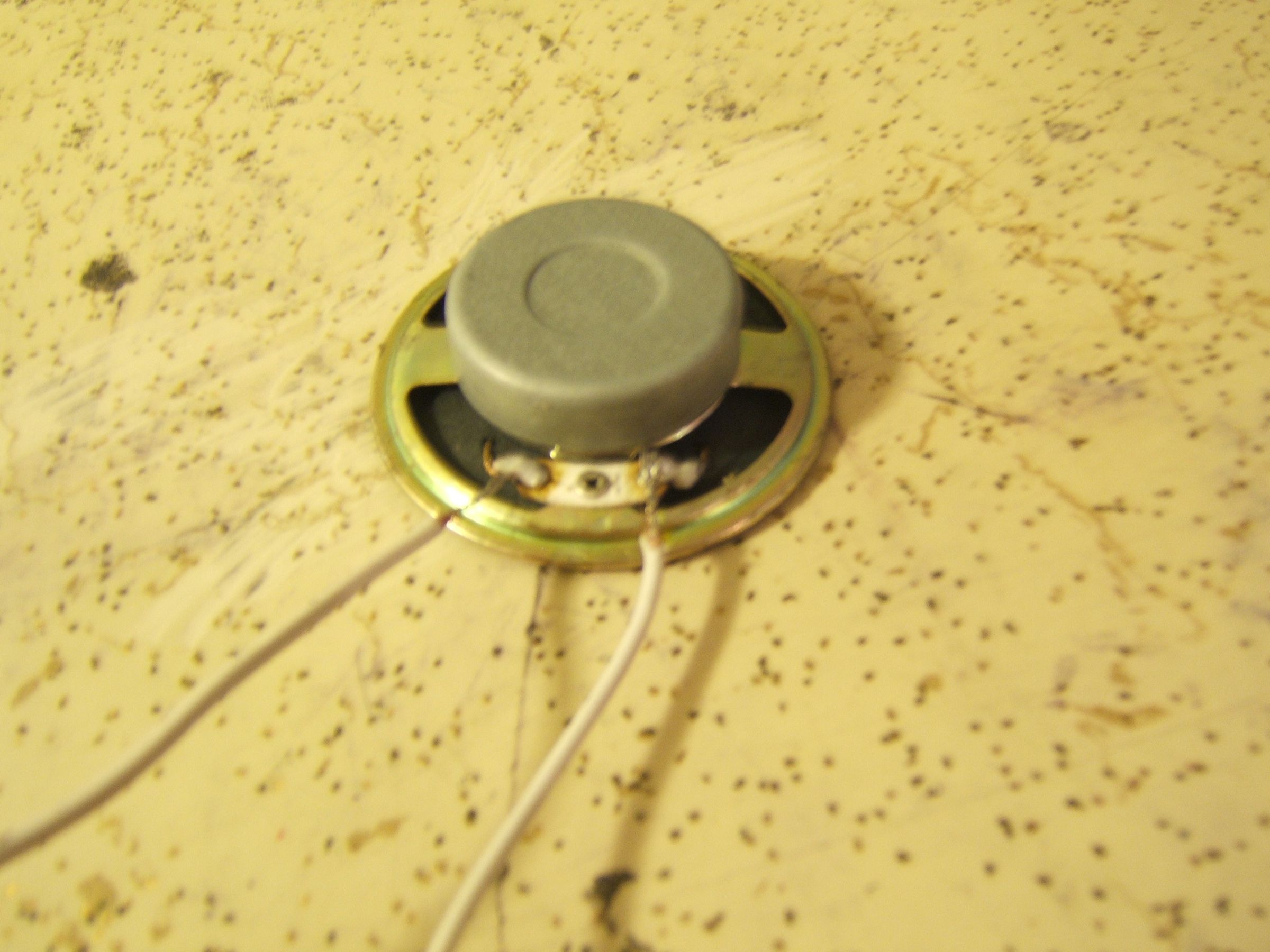 A Very Easy Speaker Case 5 Steps Instructables