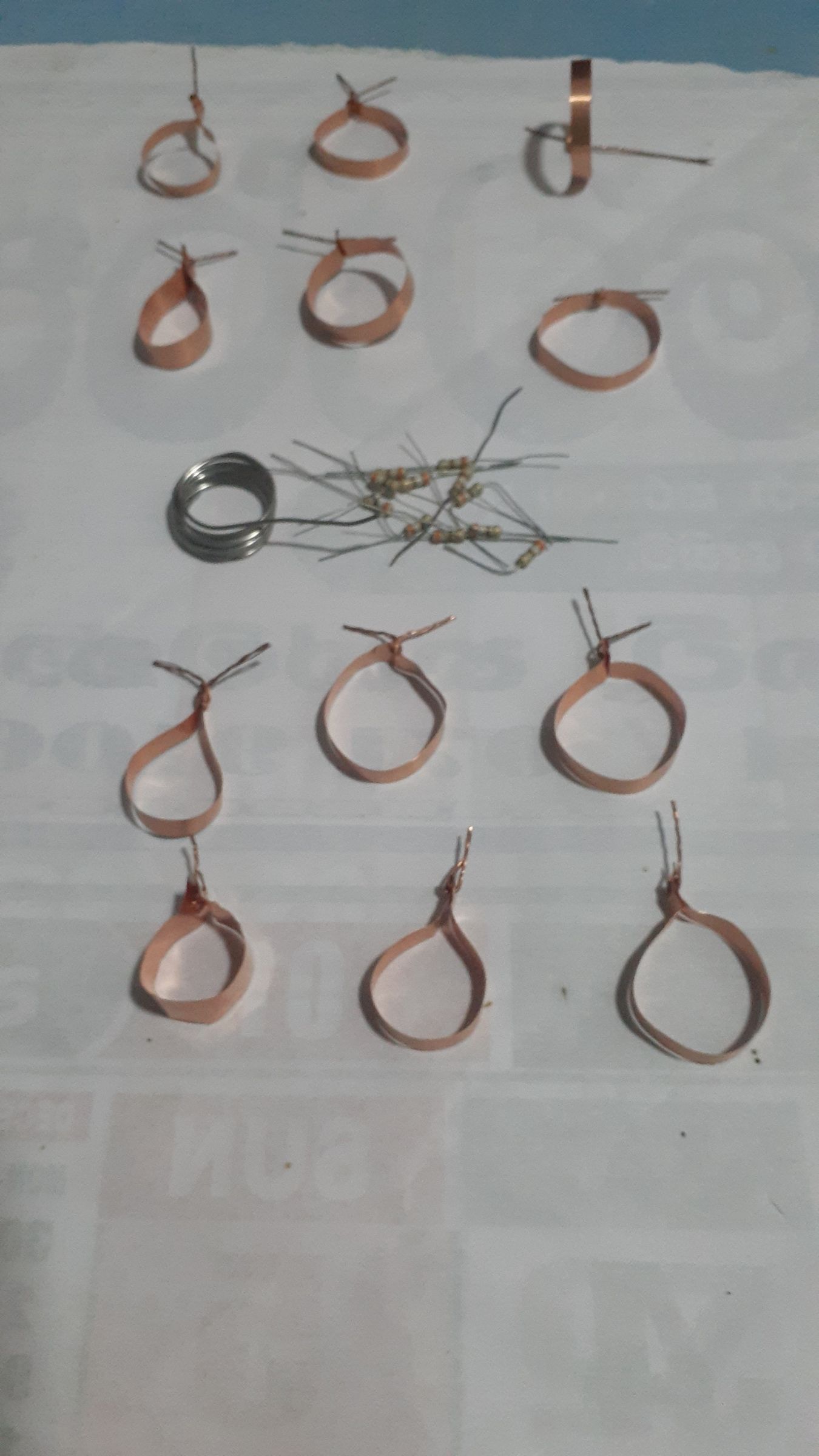 Wearable Keyboard on Fingers That Leads to Word Pronunciation on Phone