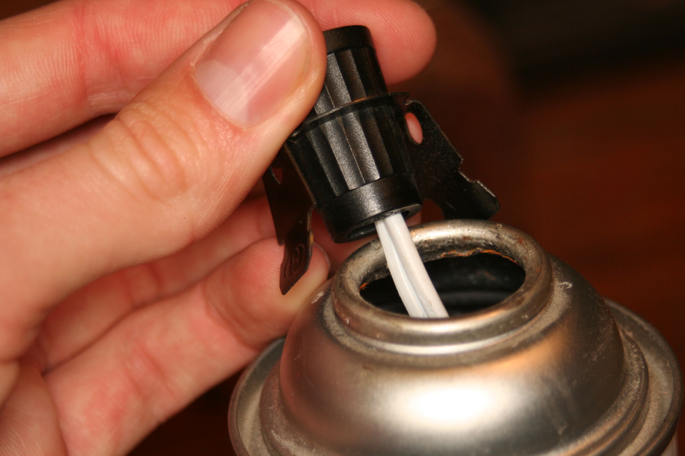 Spray Paint Can Lamp 3 Steps (with Pictures) Instructables