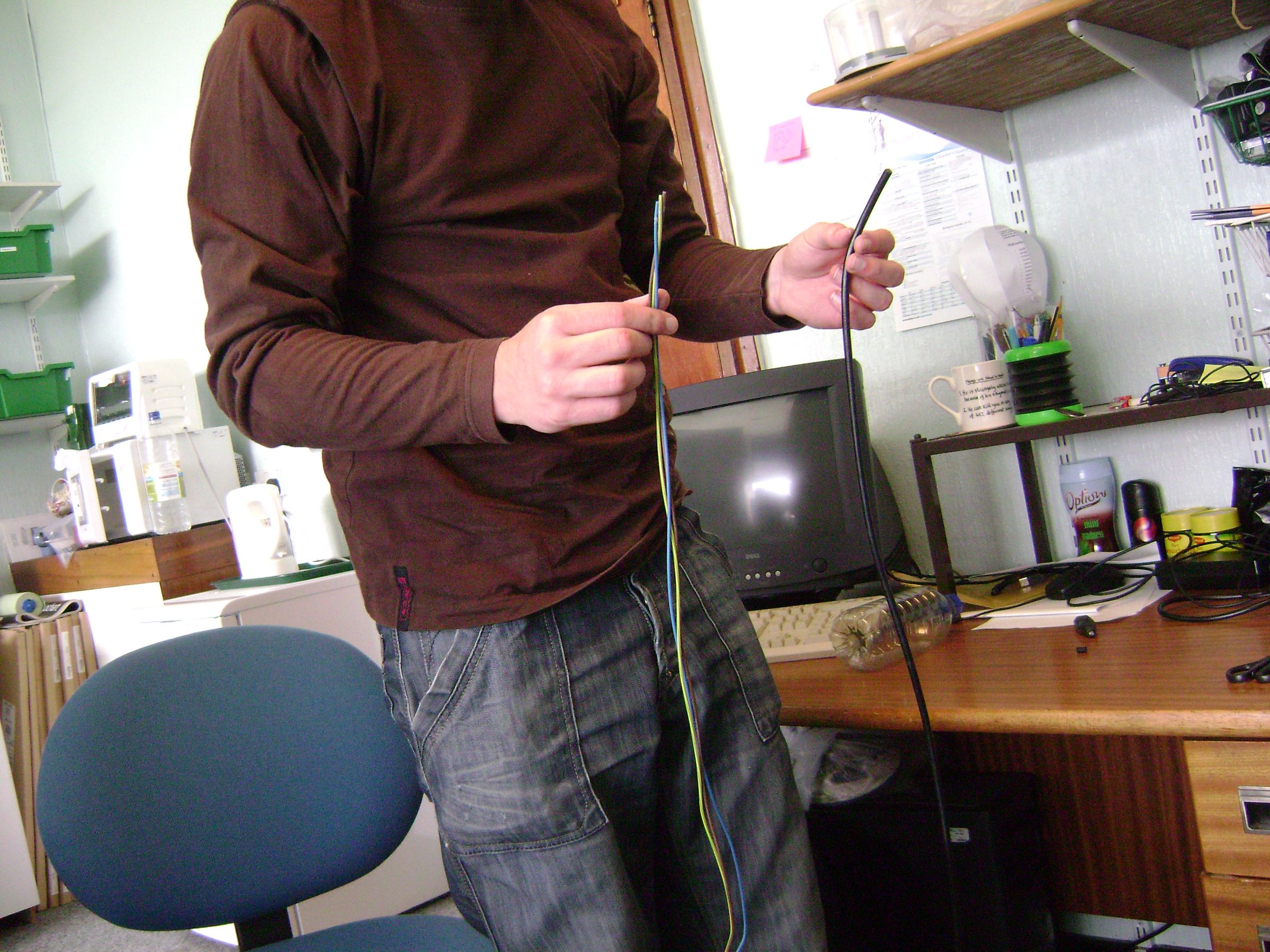 How to Make a Syphon Without Getting Anything in Your Mouth 4 Steps