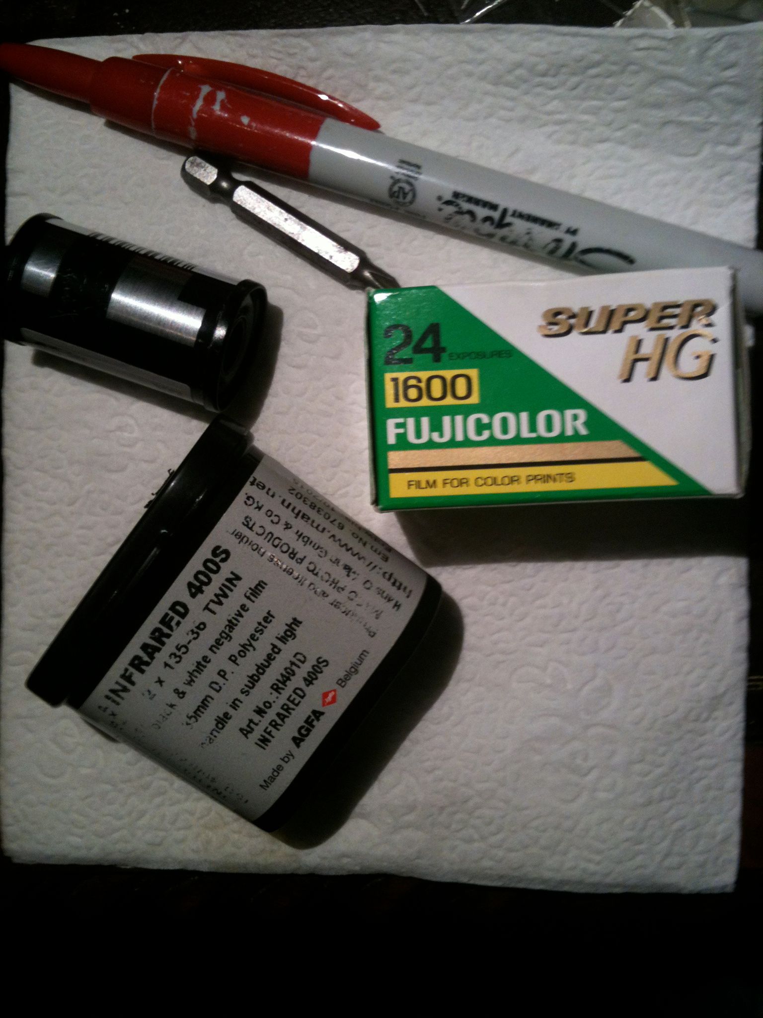 How to Make Homemade 35mm Redscale Film!!