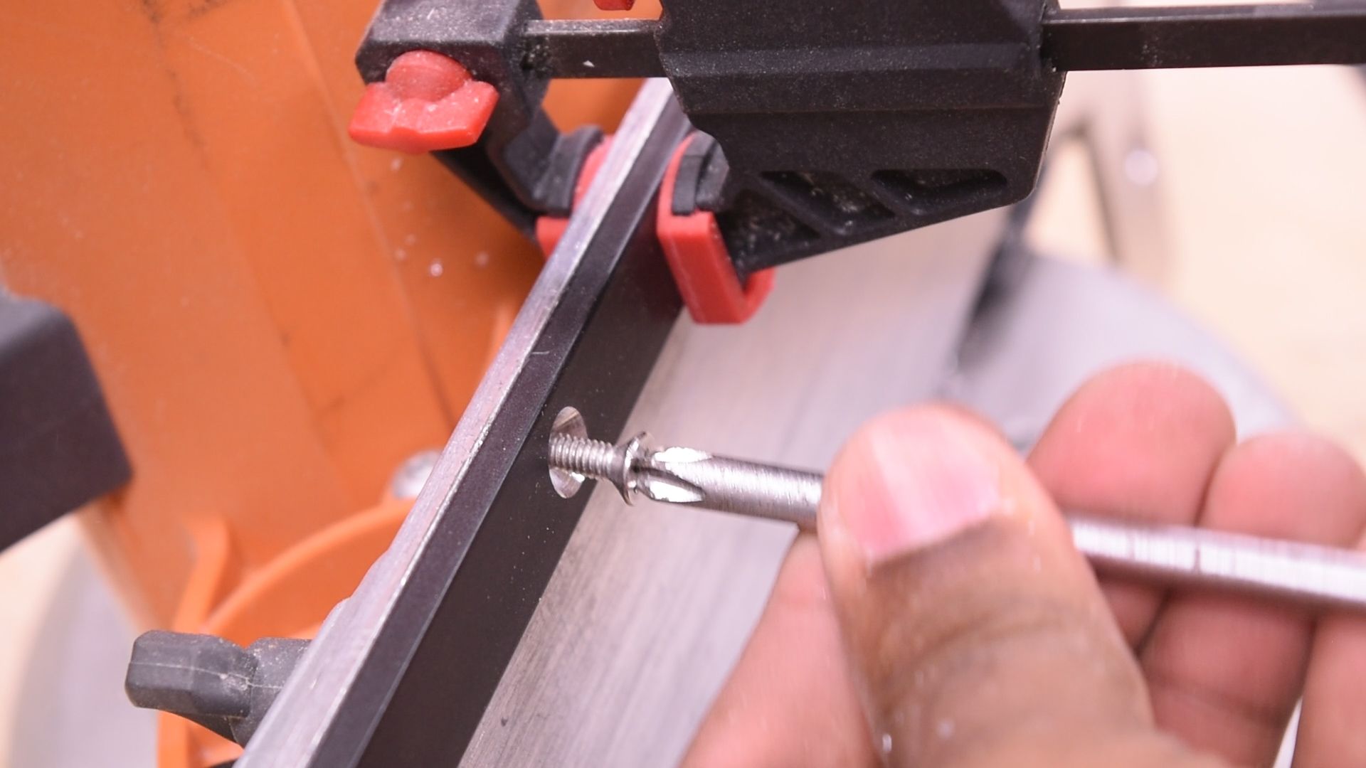 How to Make a Track Saw Guide for a Circular Saw 8 Steps (with Pictures) Instructables