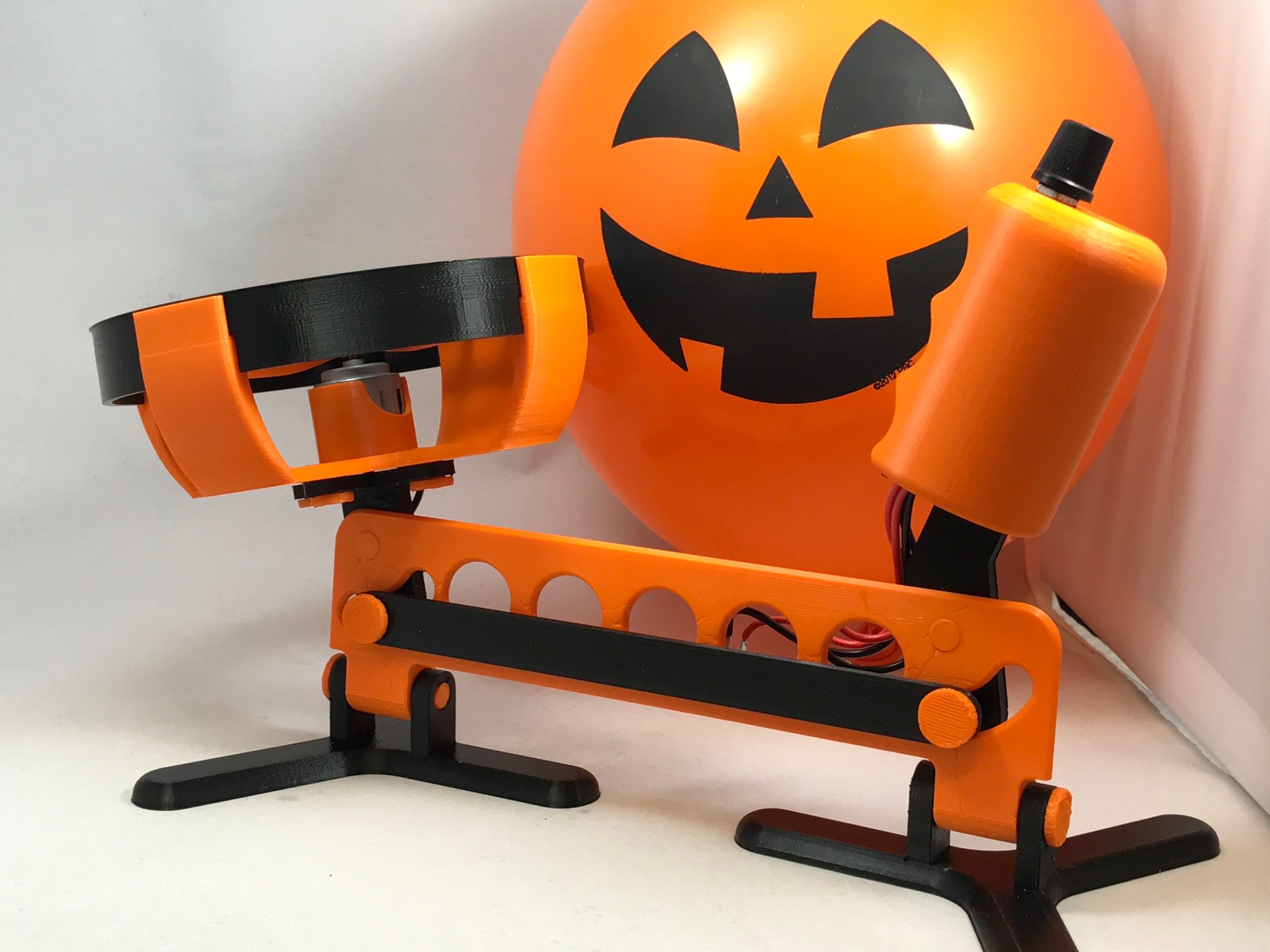 Flying Pumpkin (Balloon) : 3 Steps (with Pictures) - Instructables
