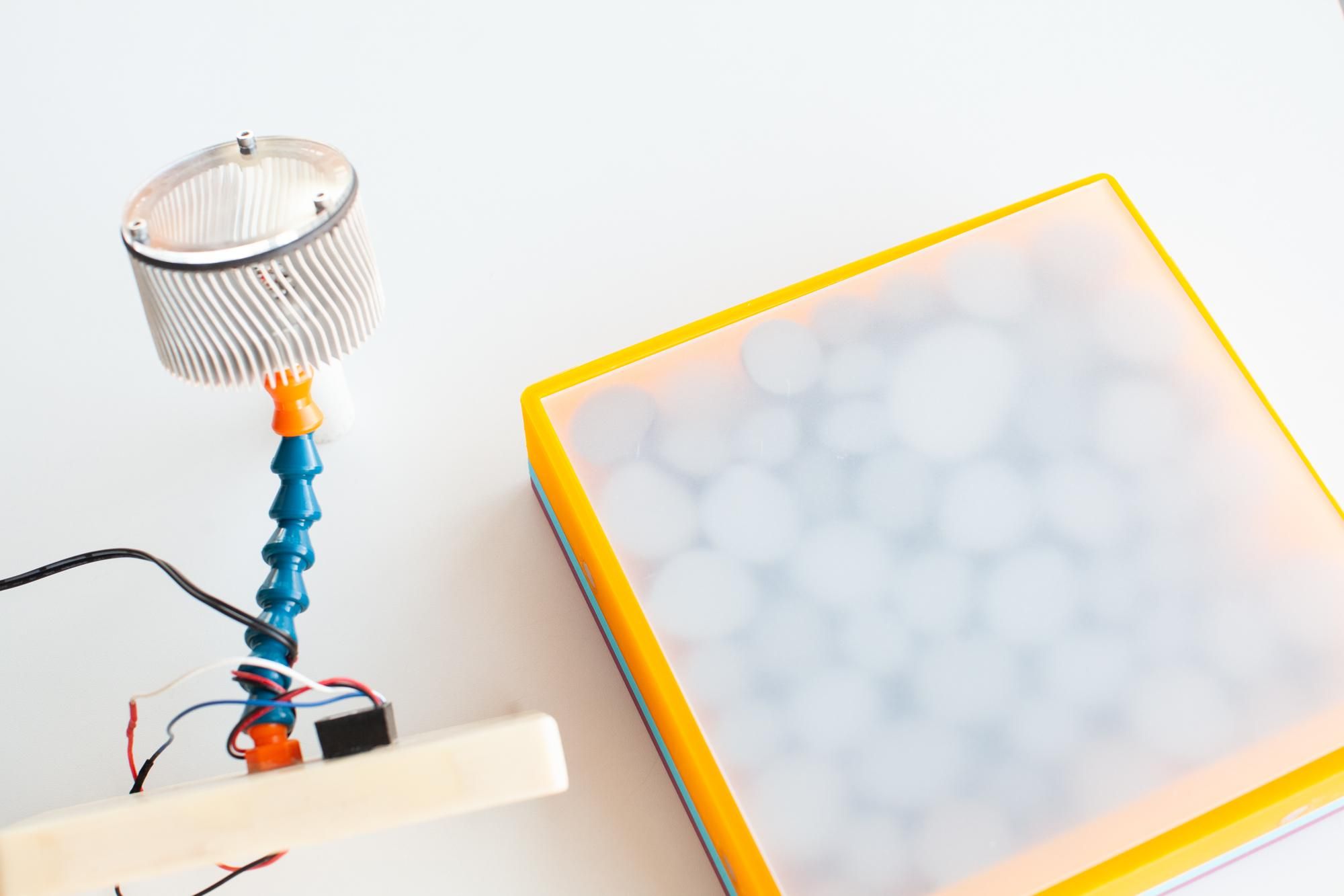 Build a Rainbow Lightbox to Make Pixelated Shadows : 8 Steps (with ...