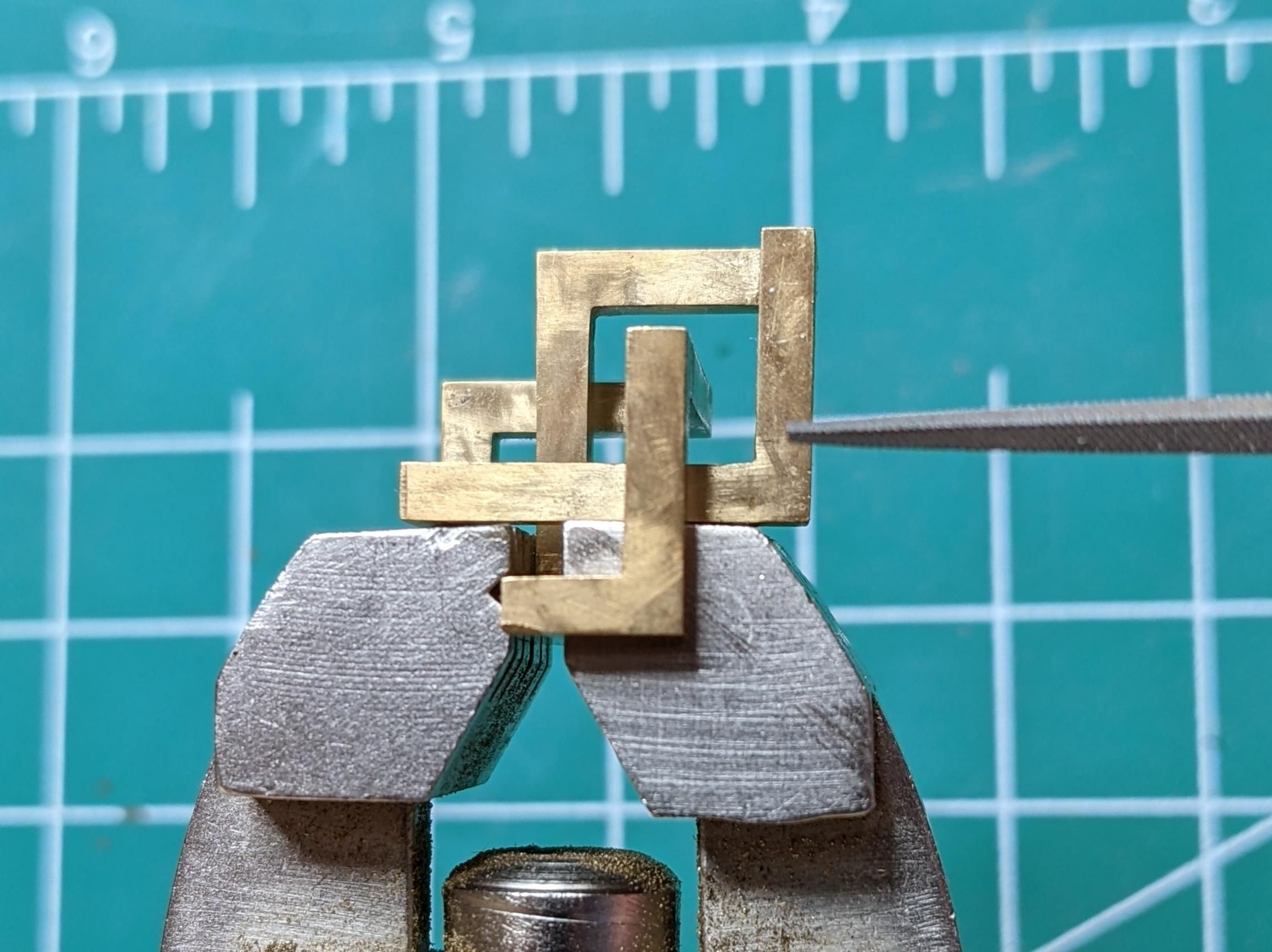 Micro Brass Trefoil Knot Using Knee Mill : 8 Steps (with Pictures ...