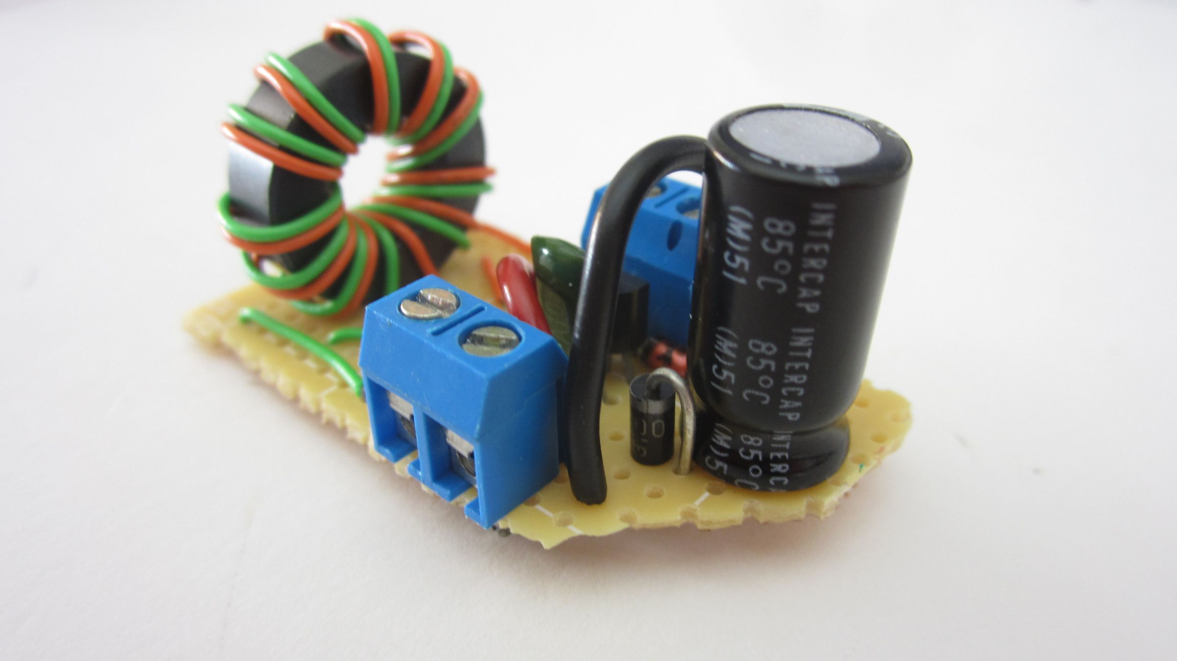 Joule Thief Low Voltage Battery Charger : 9 Steps (with Pictures) -  Instructables