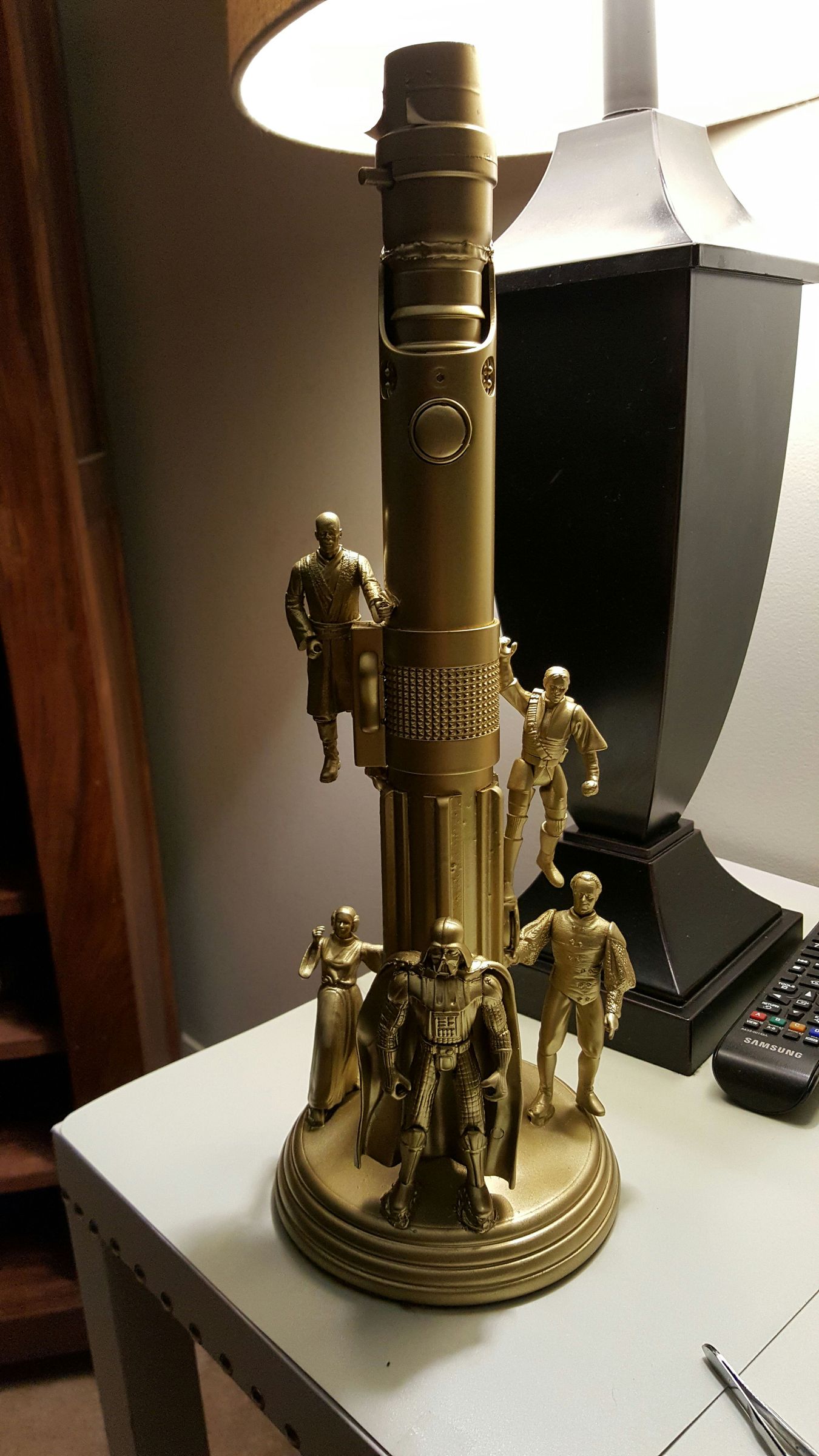 ACTION FIGURE LAMP 》 6 Steps (with Pictures) Instructables