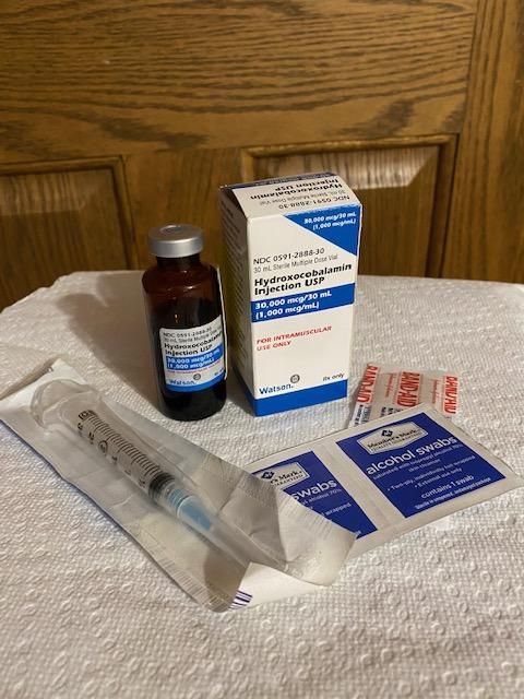 Administering a Intramuscular B12 Injection : 5 Steps