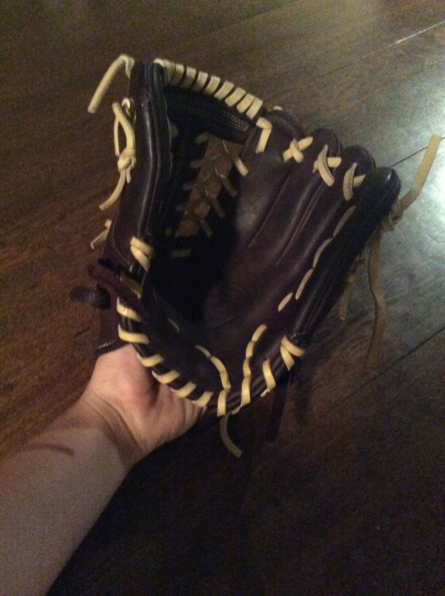 Breaking in a Baseball Glove 4 Steps Instructables