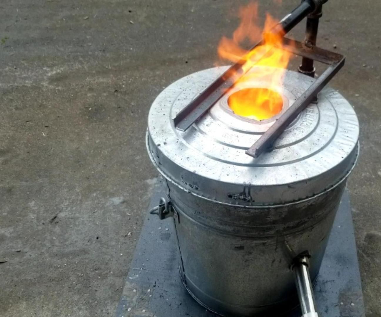 How I Built a Foundry Furnace in a Bucket