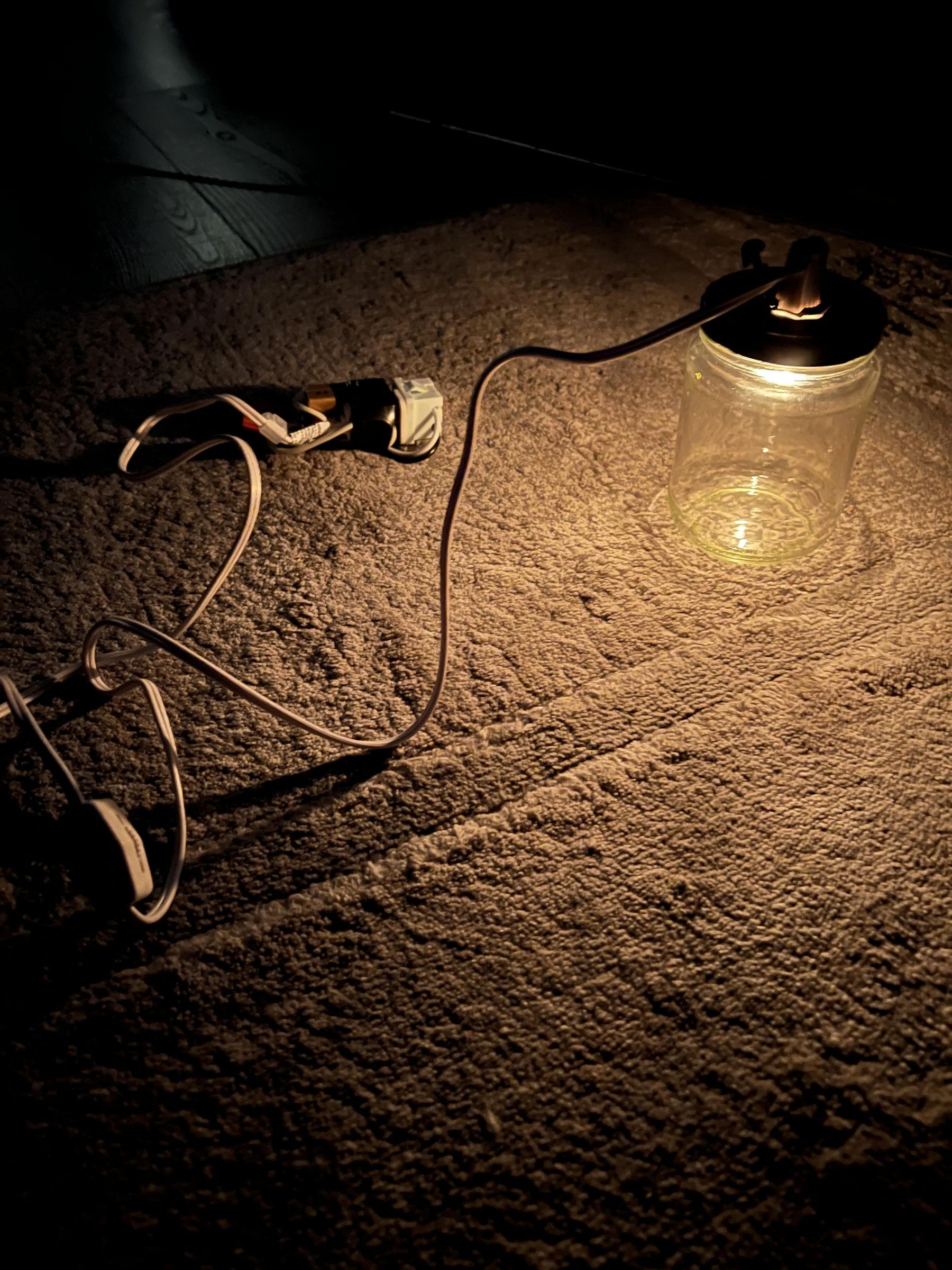 Battery Powered Light Bulb Circuit 4 Steps Instructables