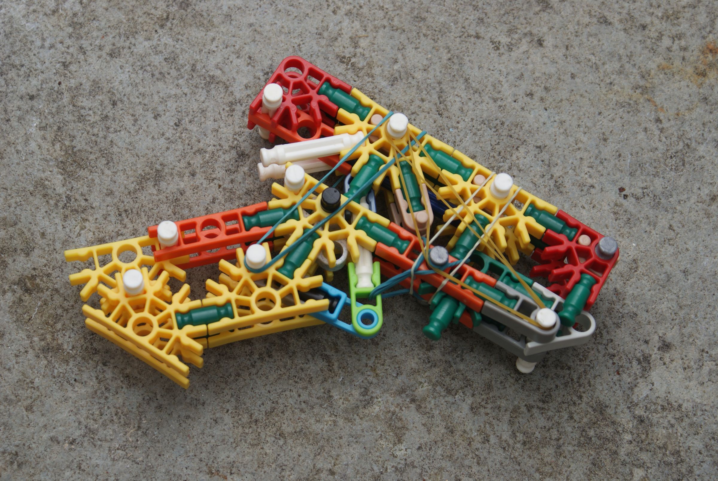 Building a K'nex Glock 39