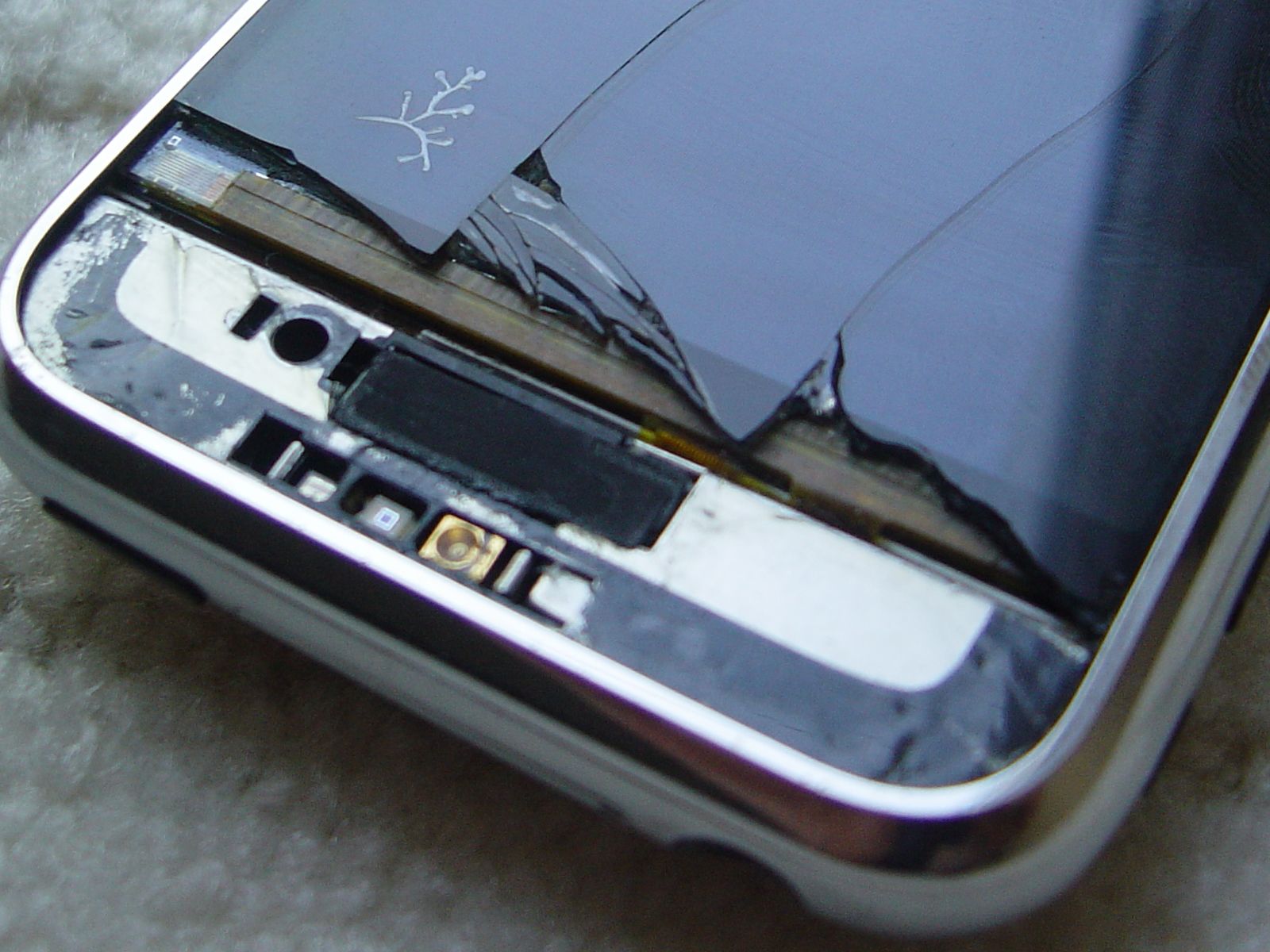iPhone 2G screen repair DIY