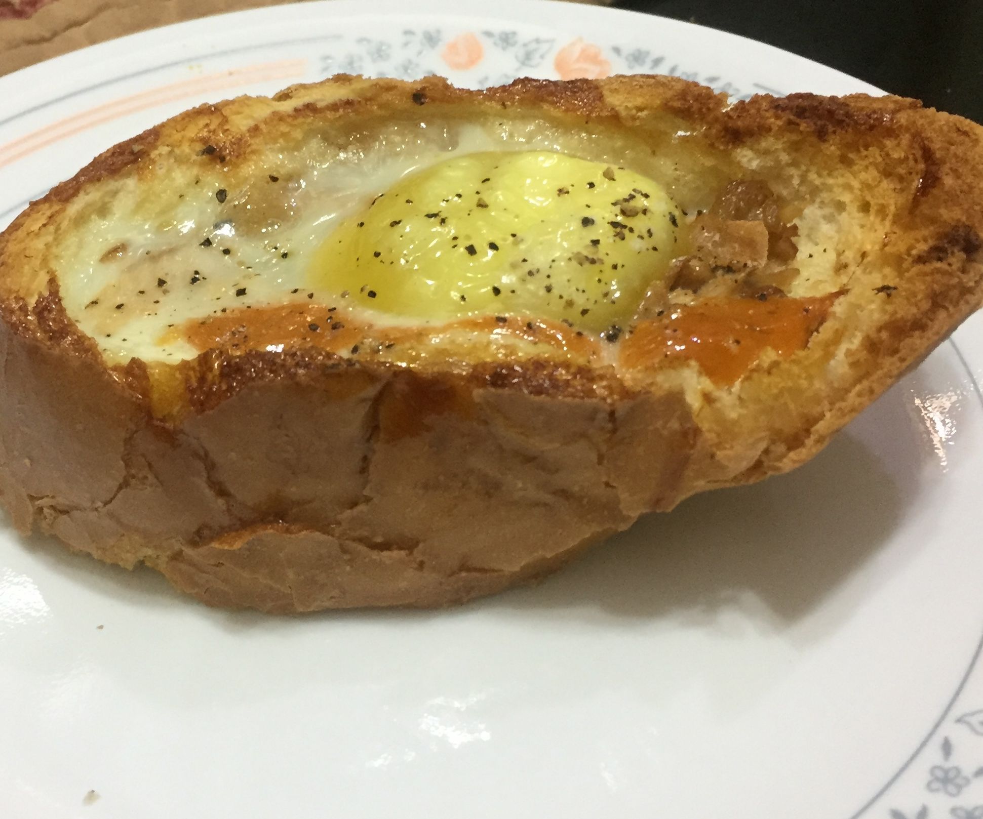 Chicken Egg and Garlic Bread Boats
