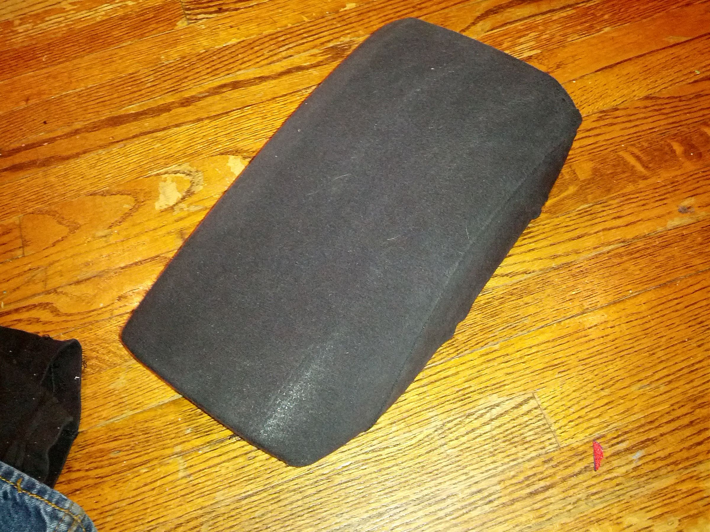 Reupholster Center Armrest With Old Clothes 4 Steps Instructables