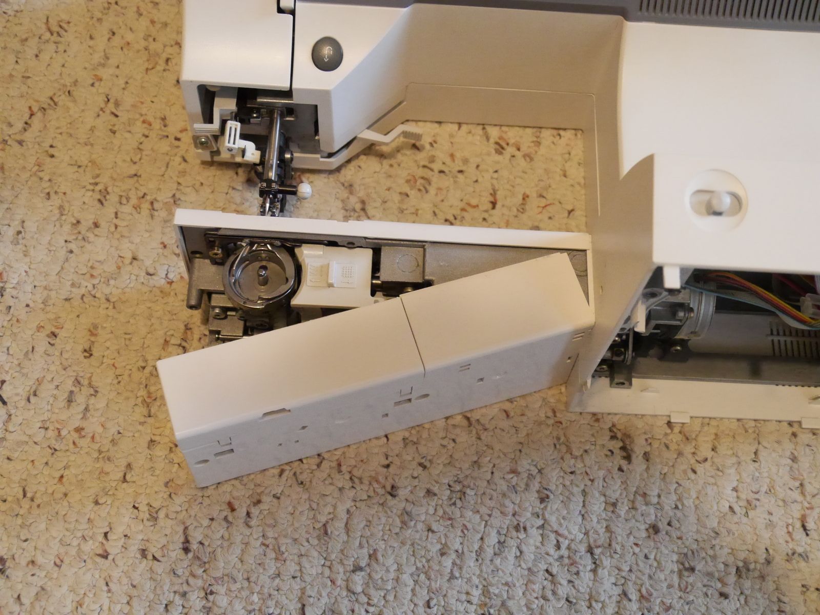 Adjust Timing on Pfaff 2030 Sewing Machine 8 Steps (with Pictures