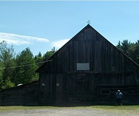 Uncle Henry's Barn -Hand Carved Balsa Wood 1:160th N-Scale