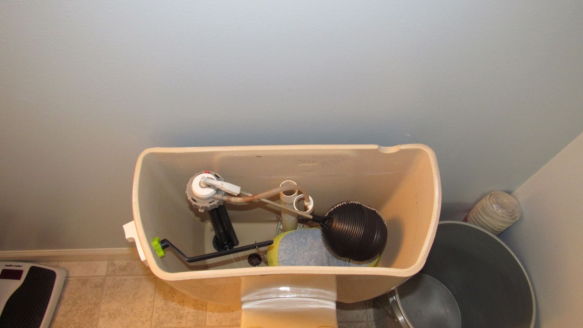 How to Fix a Leaking Toilet Tank 16 Steps (with Pictures) Instructables
