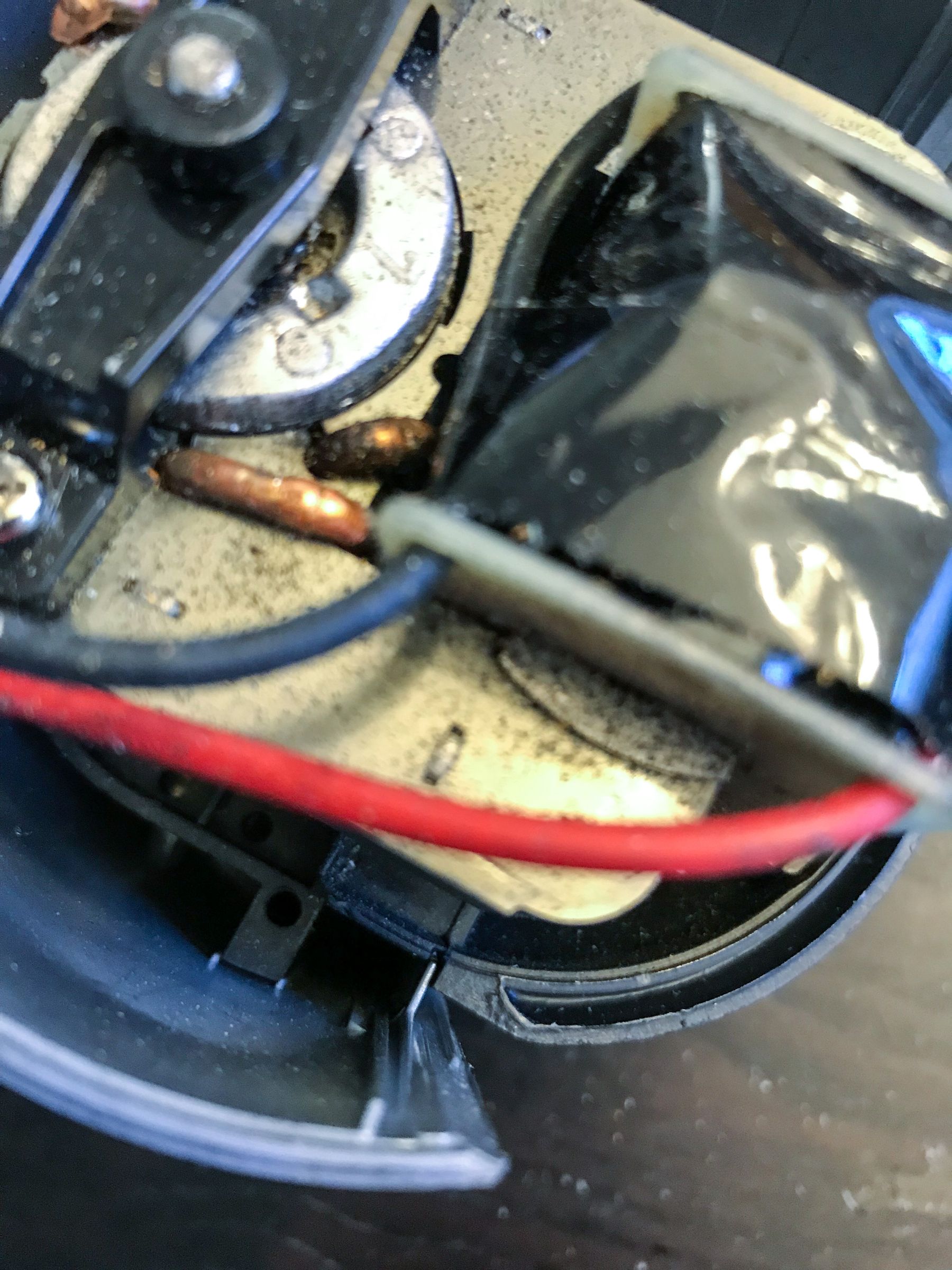 How to Fix a Jammed Electric Pencil Sharpener 5 Steps Instructables