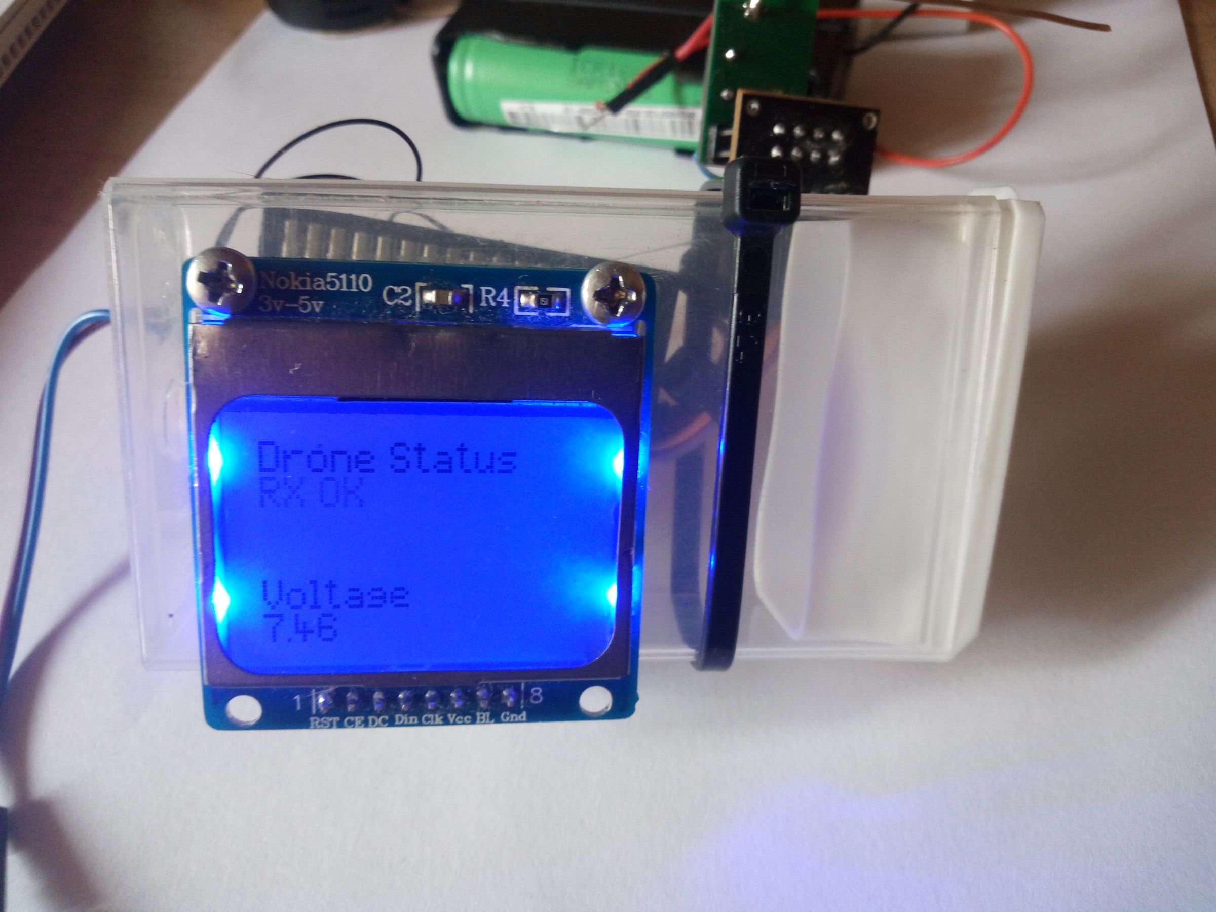 Arduino Wireless NRF24l01 Battery Voltage Monitor 5110 Screen and Low
