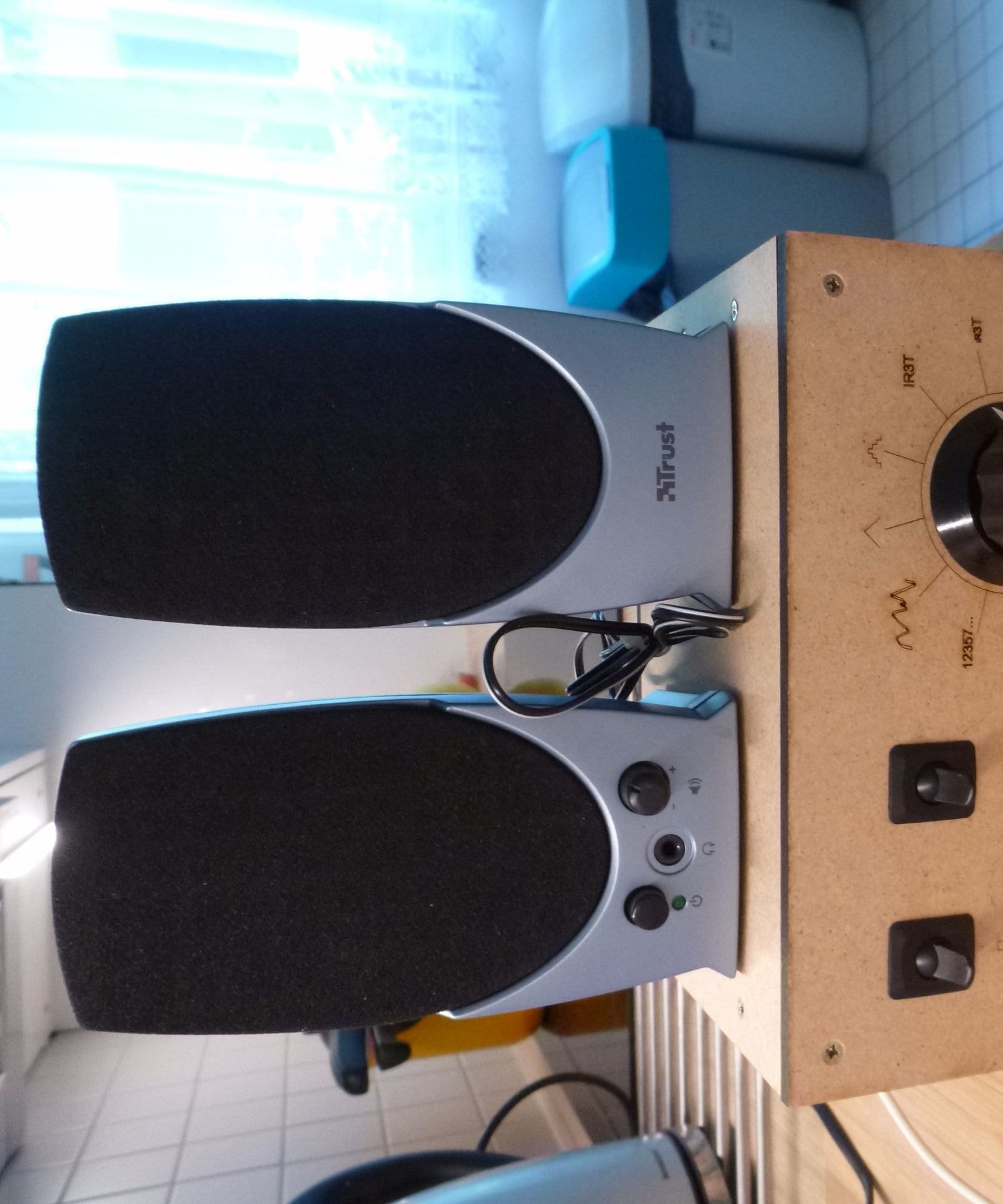 Ufino - Programmable (space) Sound Generator With Arduino