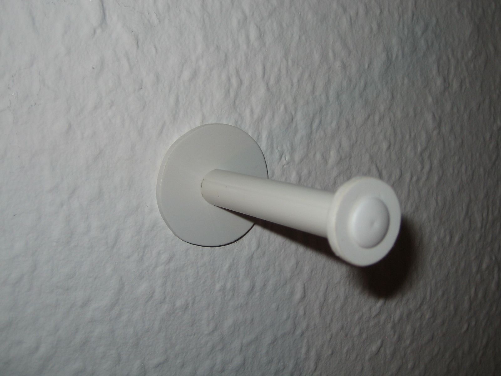 Ukulele Wall Mount - Cheap and Easy