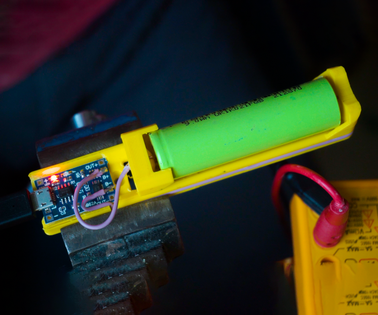 18560 Battery Charger 18560 Battery Charger