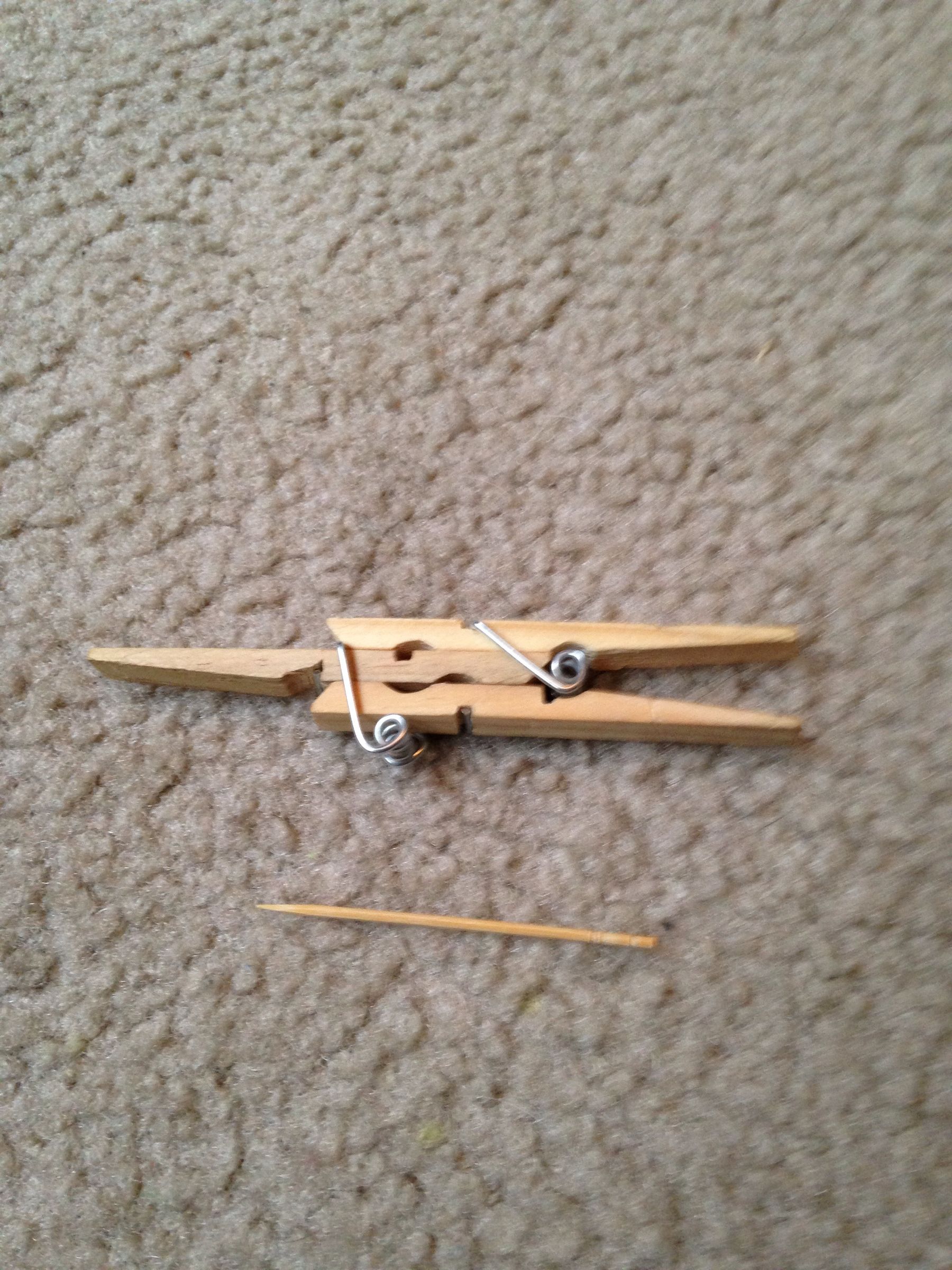 Close Pin Gun