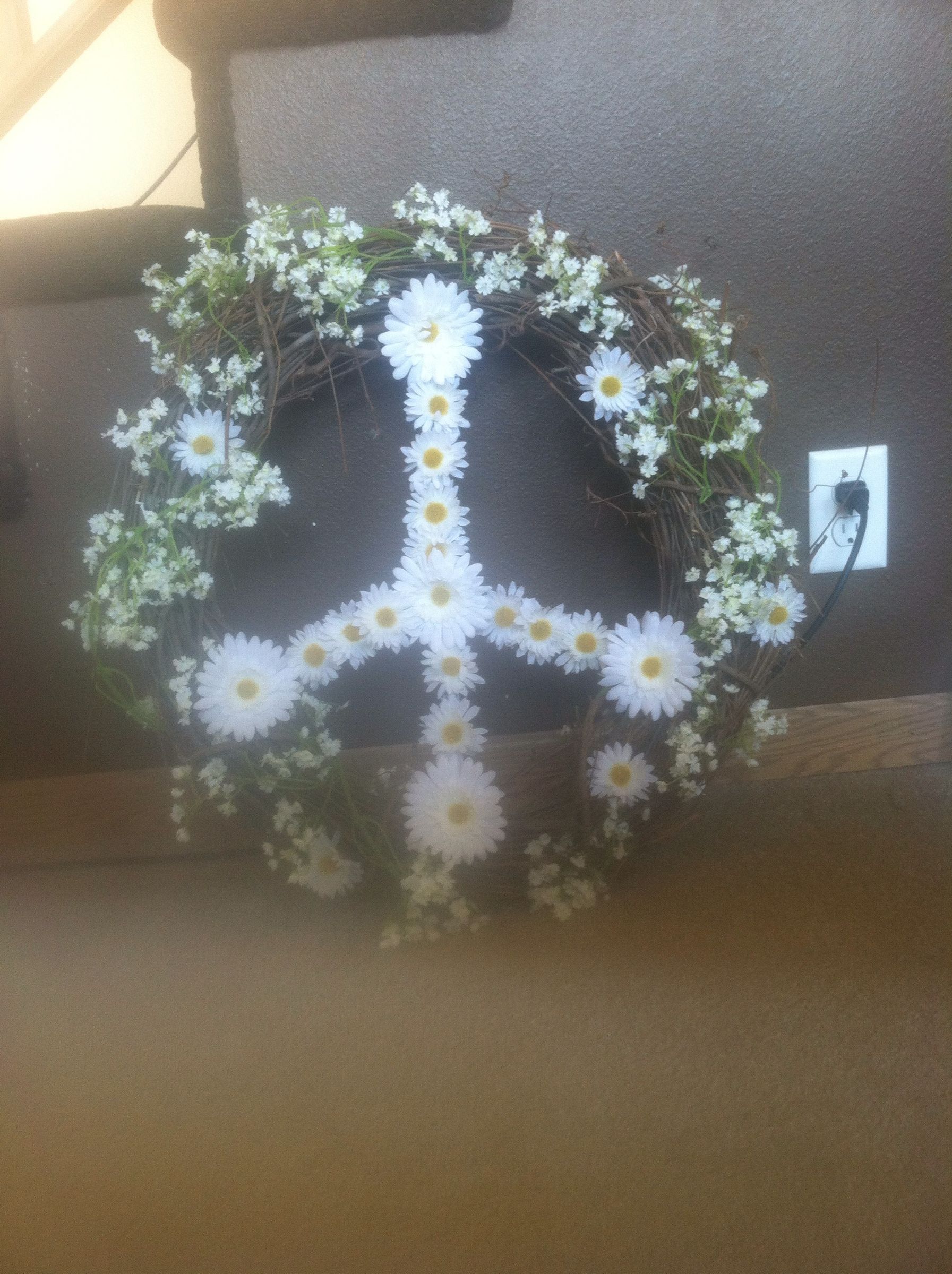 Flowery Peace Sign Light (EASY)