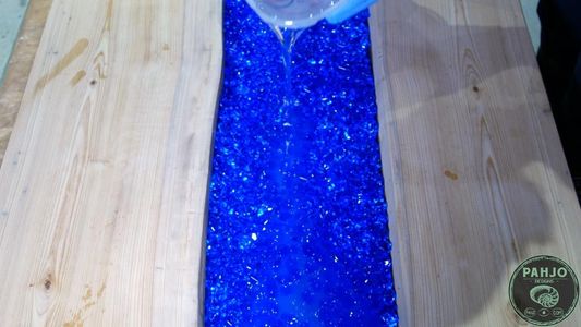 DIY Epoxy River Rock Table That Glows : 24 Steps (with Pictures ...